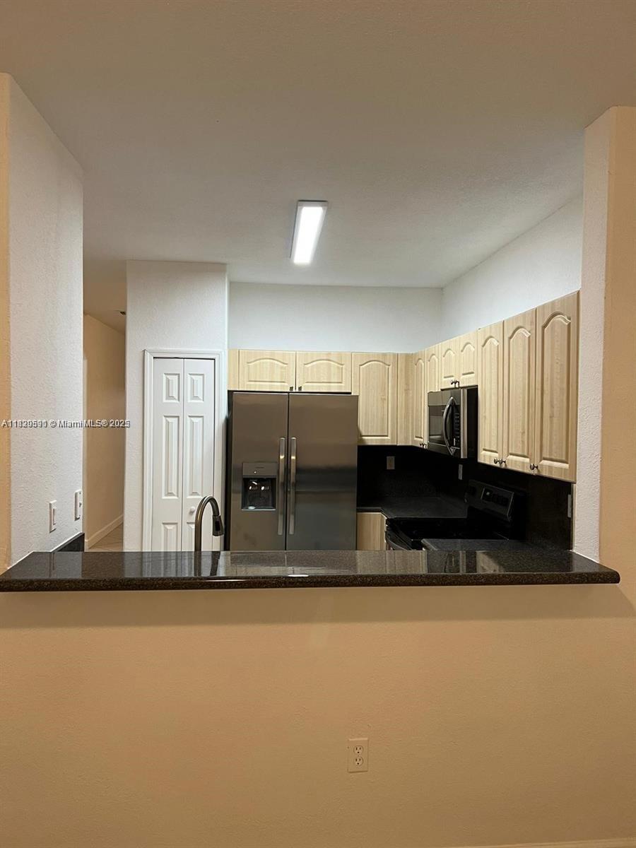 2758 SE 17th Ave #102, Homestead, Florida image 2