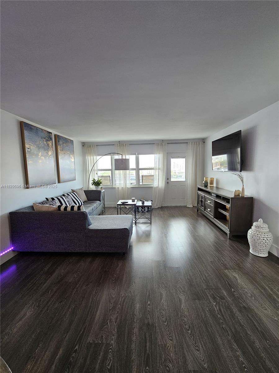 Property photo # 9