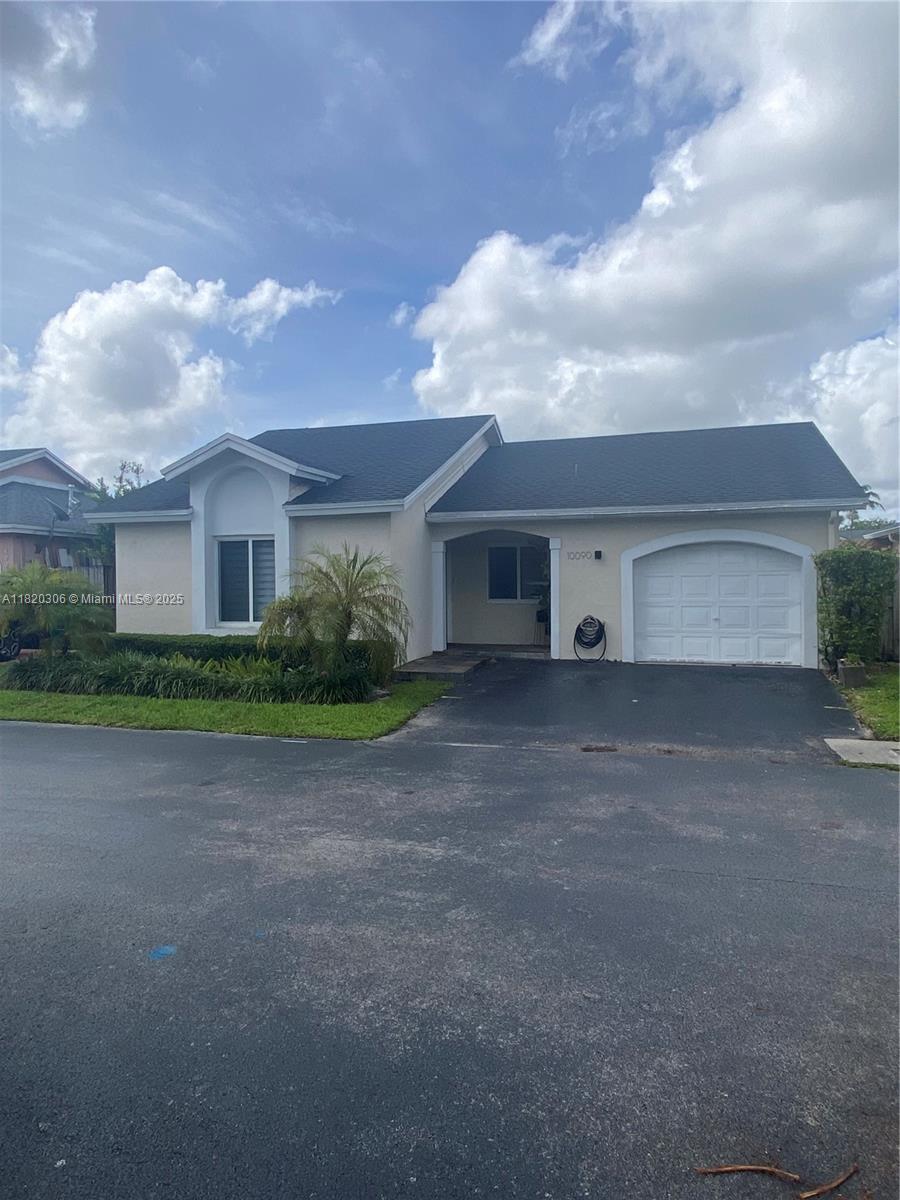 10090 NW 57th St, Doral, Florida image 1
