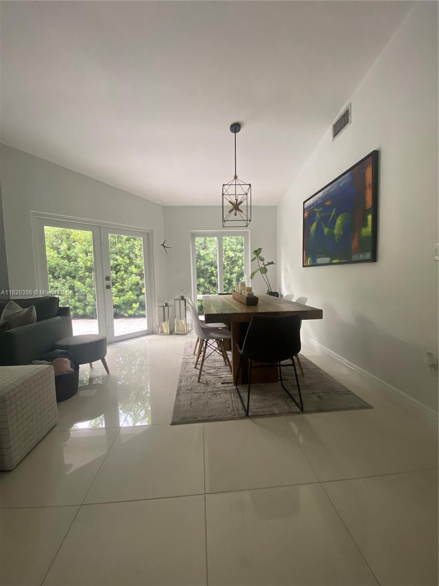 10090 NW 57th St, Doral, Florida image 15