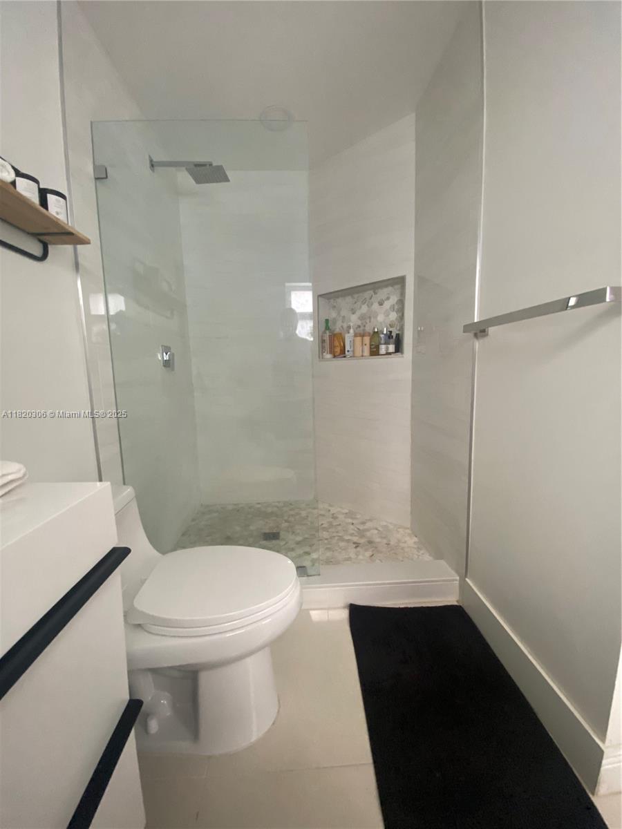 10090 NW 57th St, Doral, Florida image 22
