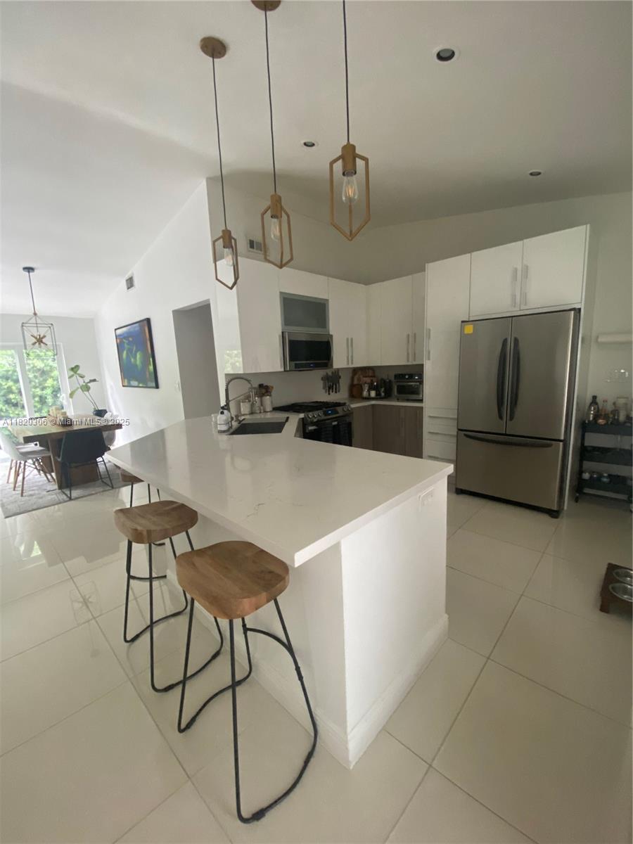 10090 NW 57th St, Doral, Florida image 7