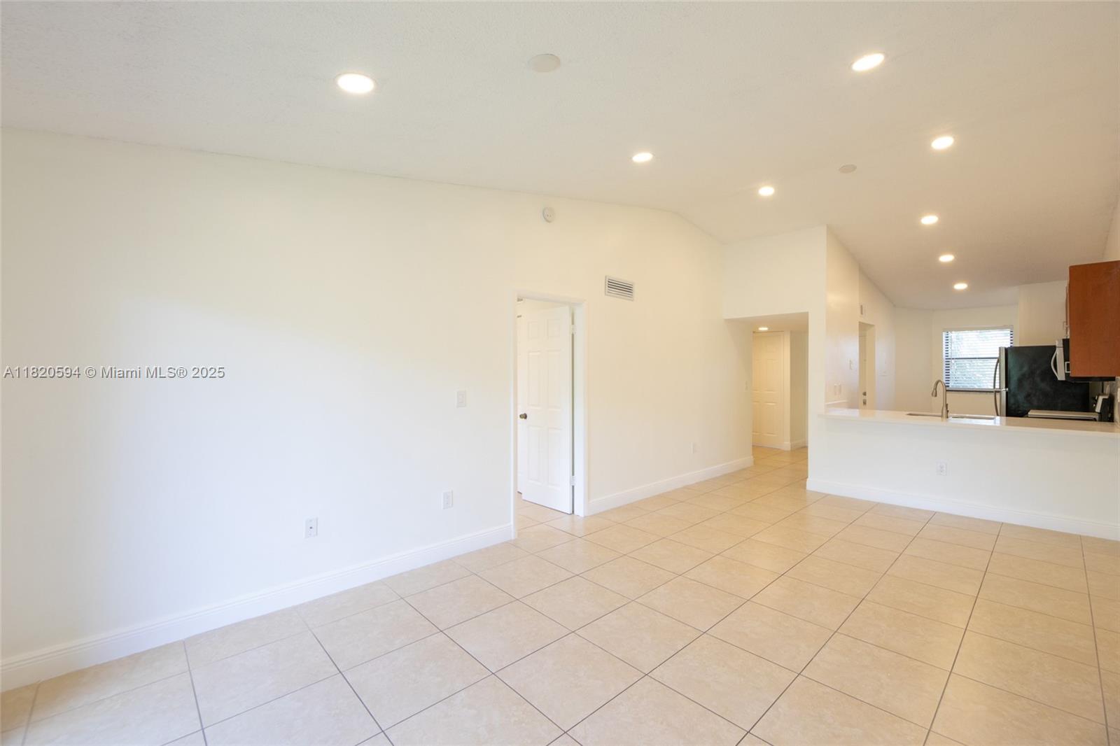 9963 Nob Hill Pl, Sunrise, Florida image 10