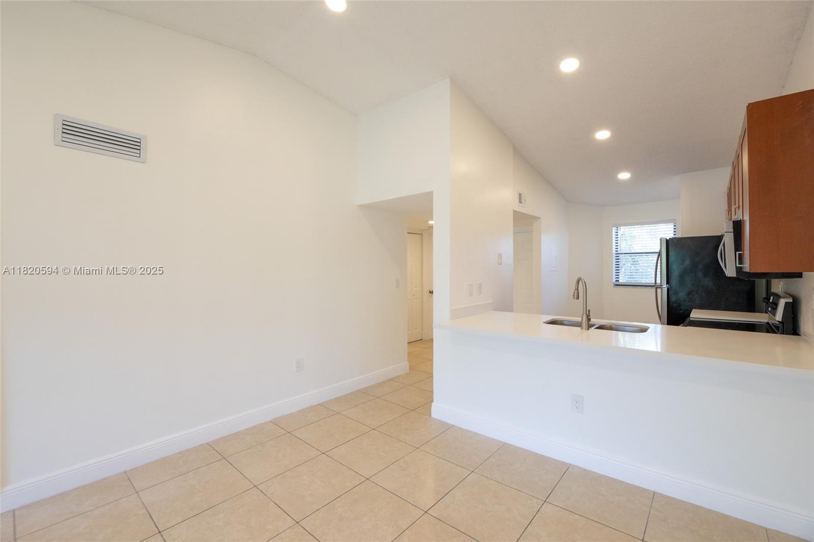 9963 Nob Hill Pl, Sunrise, Florida image 14