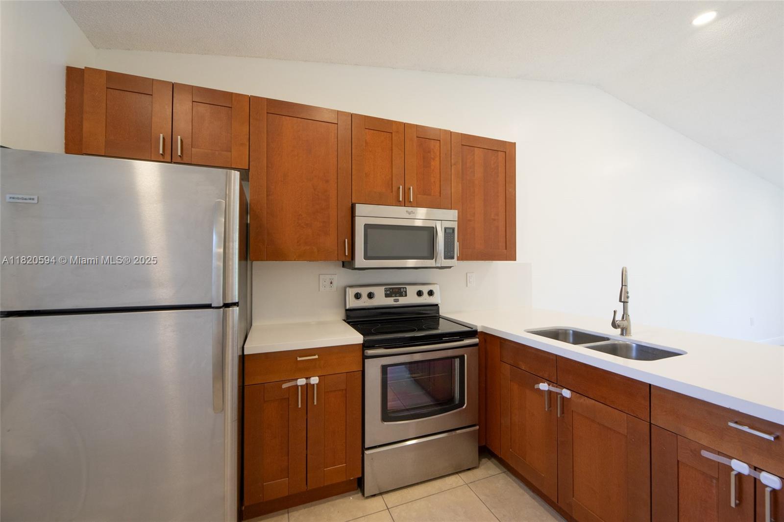 9963 Nob Hill Pl, Sunrise, Florida image 16