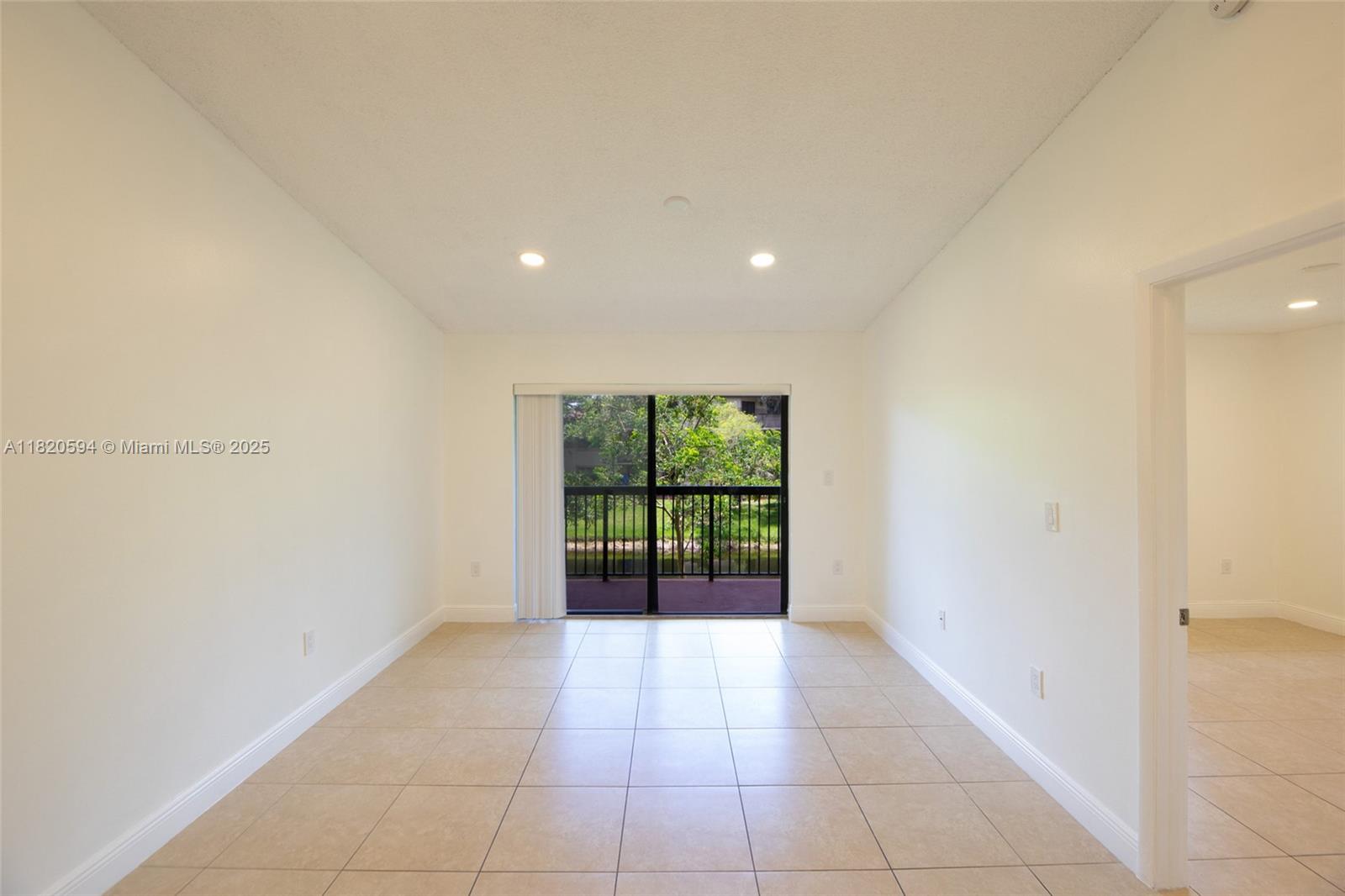 9963 Nob Hill Pl, Sunrise, Florida image 7
