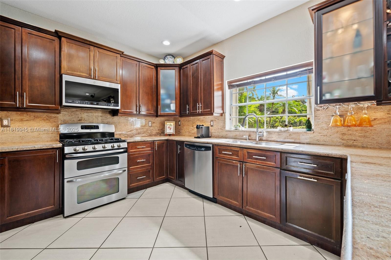 5194 NW 106th Ave, Doral, Florida image 13