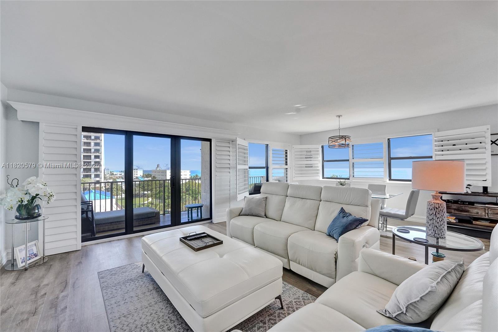 Condo for Rent in Hollywood, FL
