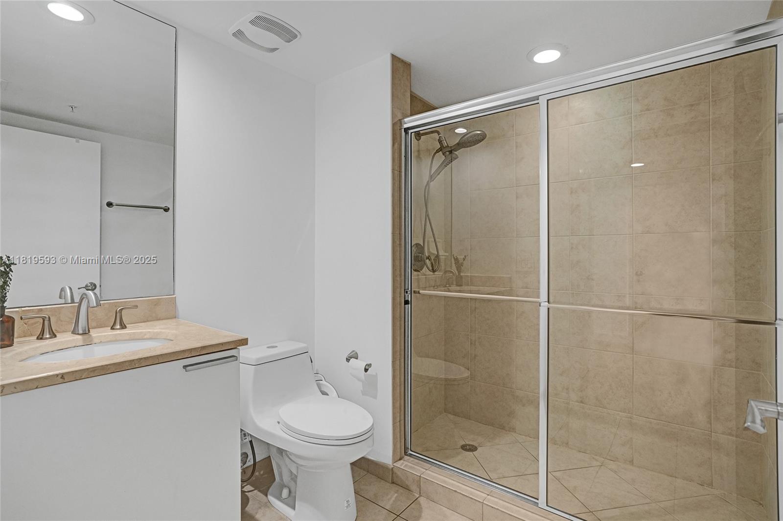 14951 Royal Oaks Ln #803, North Miami, Florida image 9