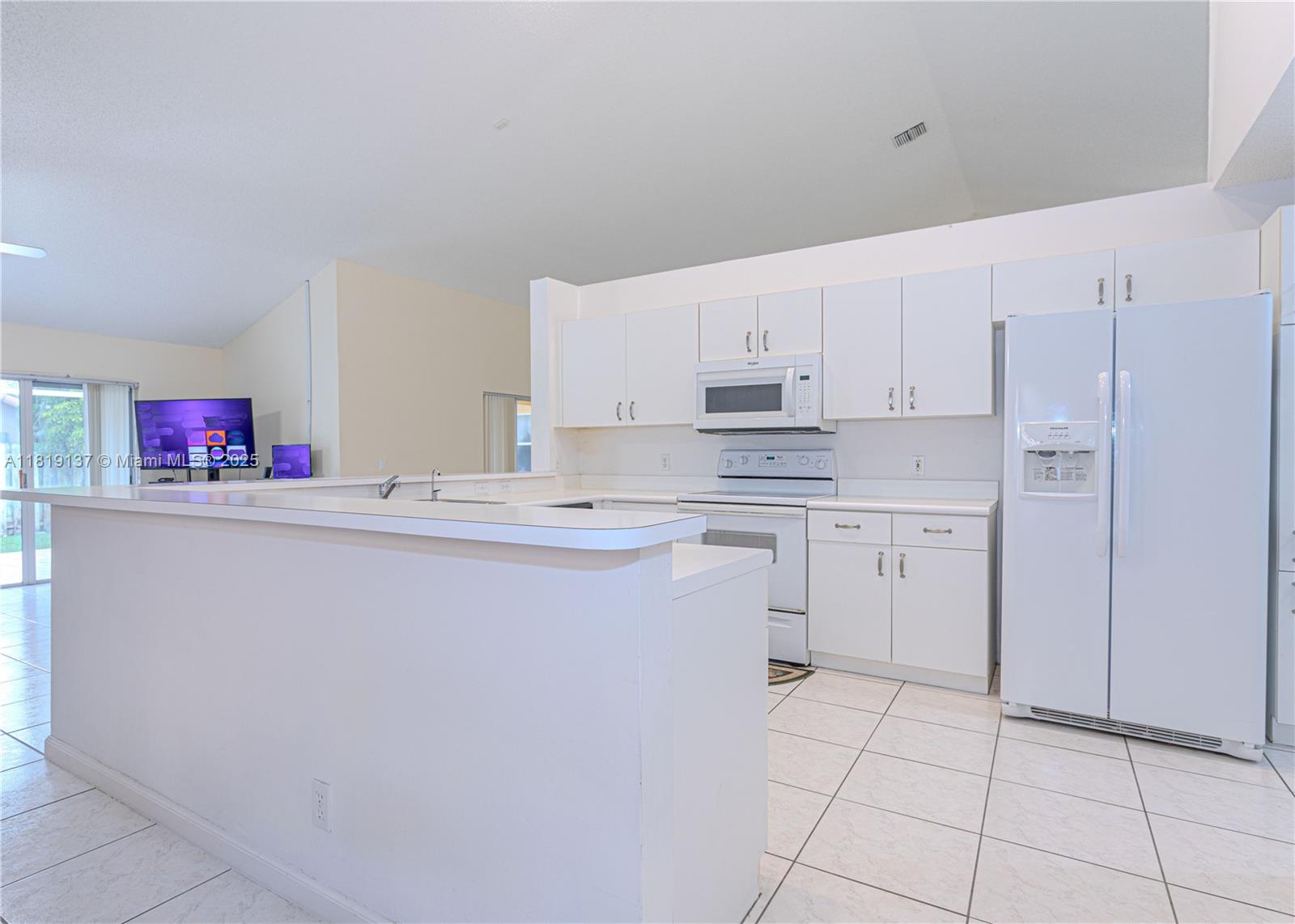 16176 NW 14th Ct, Pembroke Pines, Florida image 17