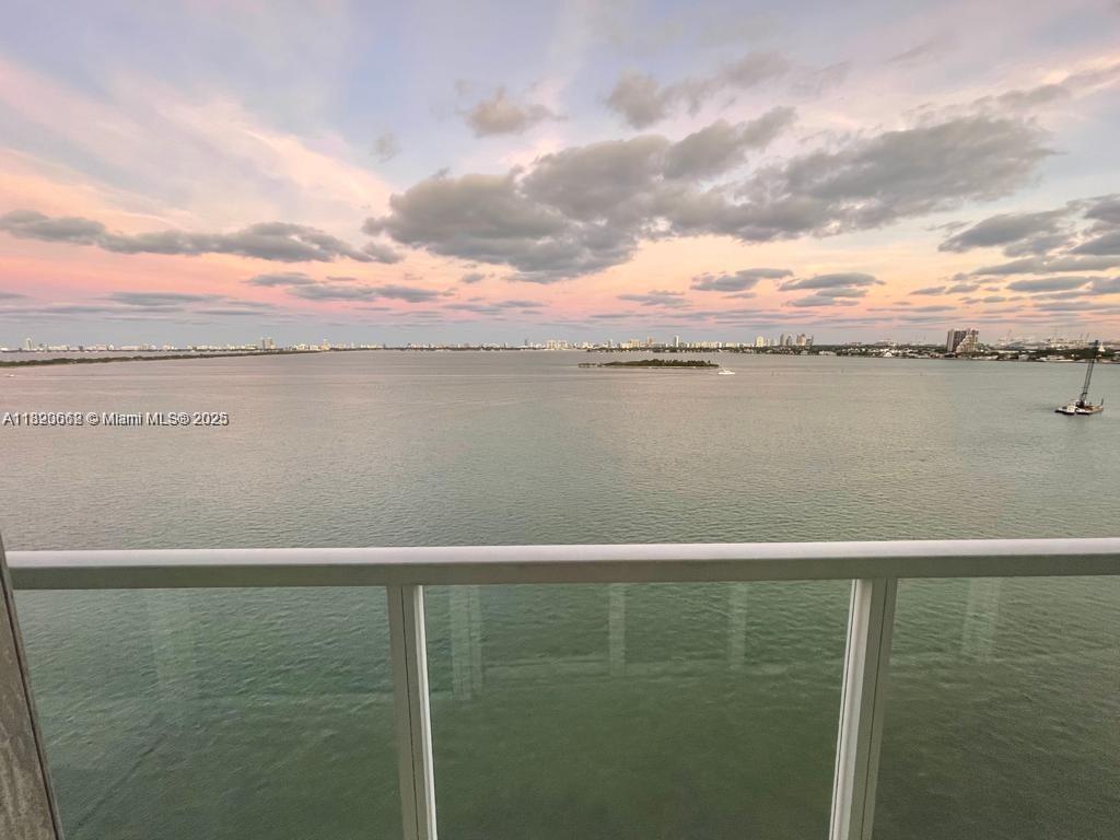 665 NE 25th St #1102, Miami, Florida image 13