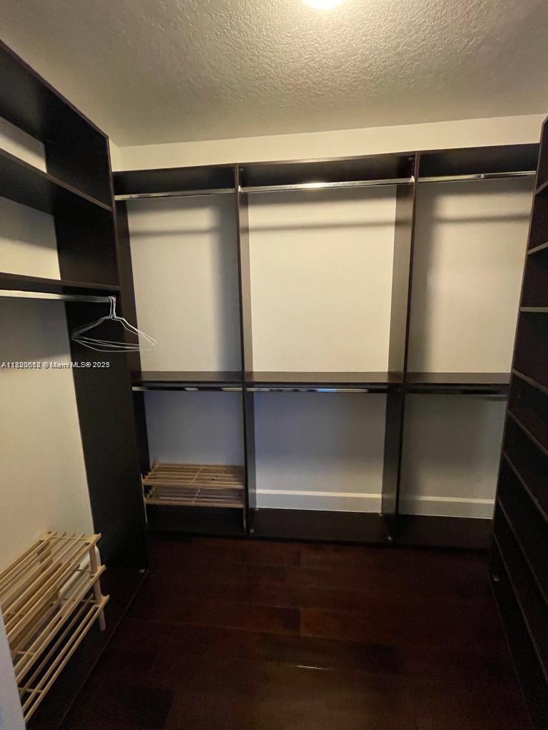665 NE 25th St #1102, Miami, Florida image 6