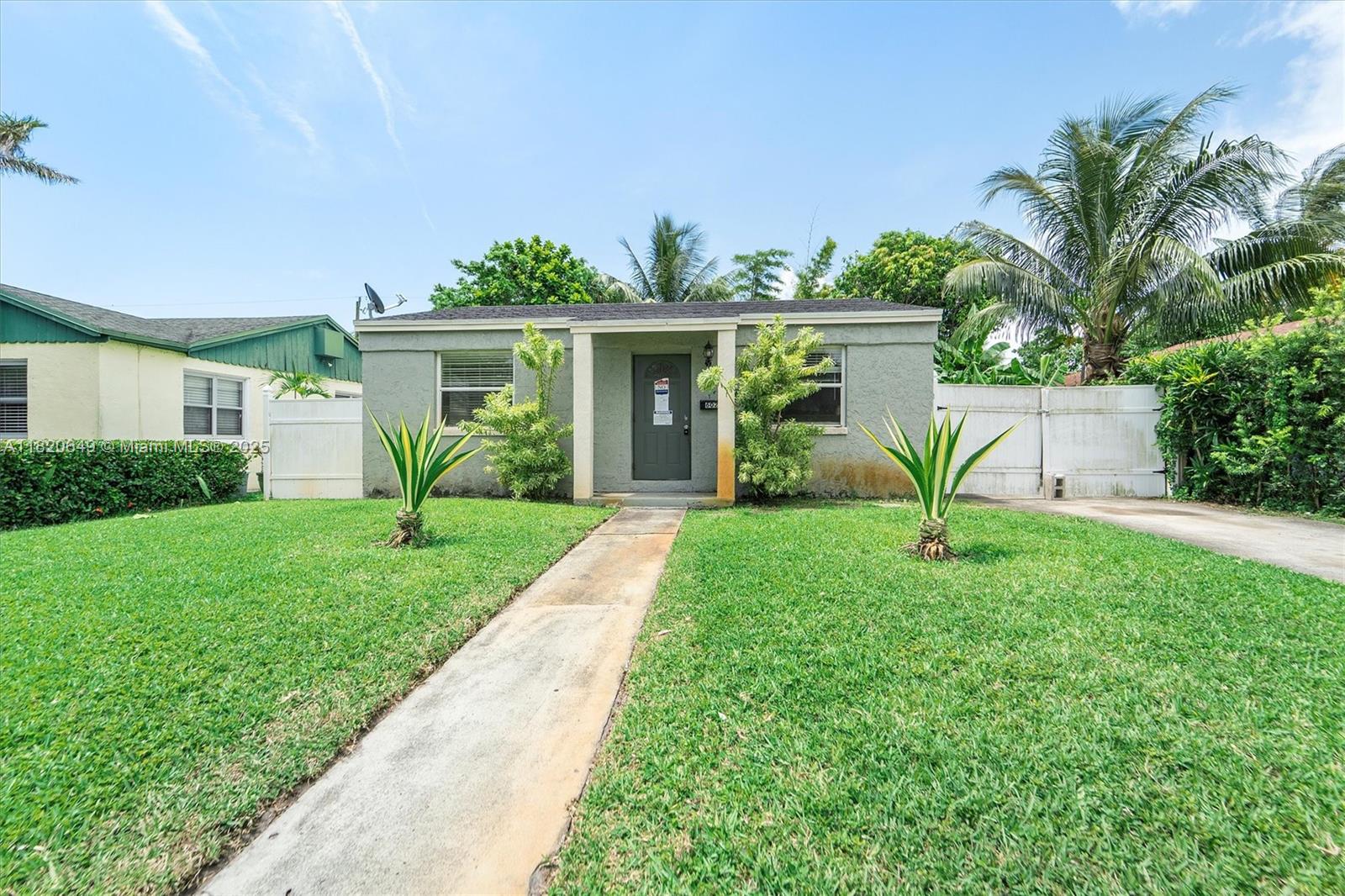 602 El Prado, West Palm Beach, Florida 33405