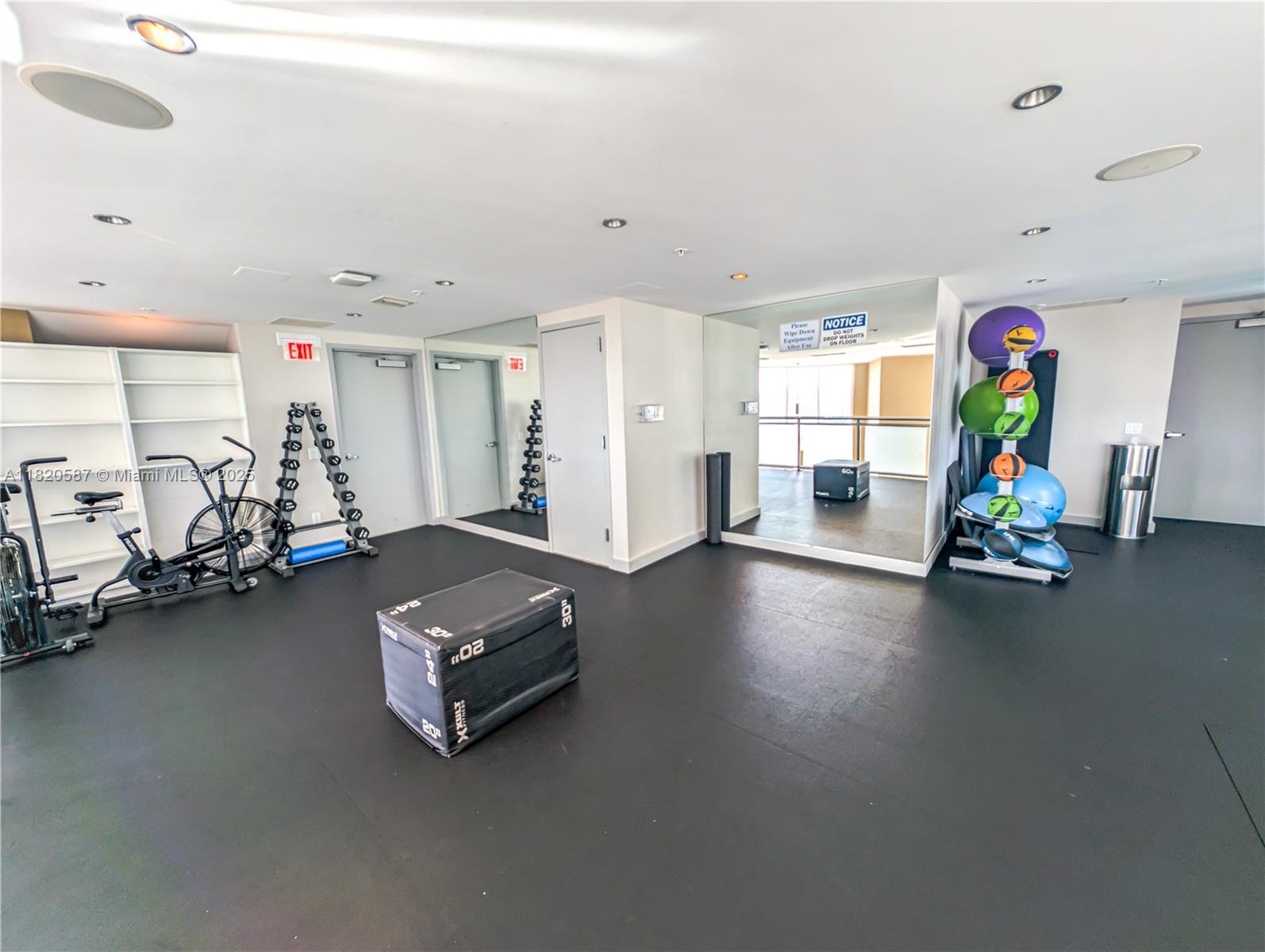 60 SW 13th St #2606, Miami, Florida image 28