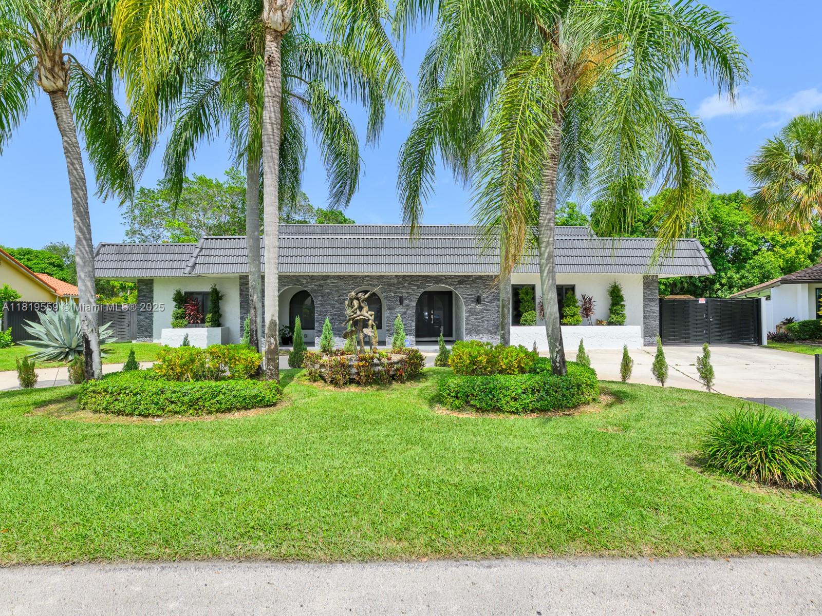 620 Sea Turtle Way, Plantation, Florida 33324