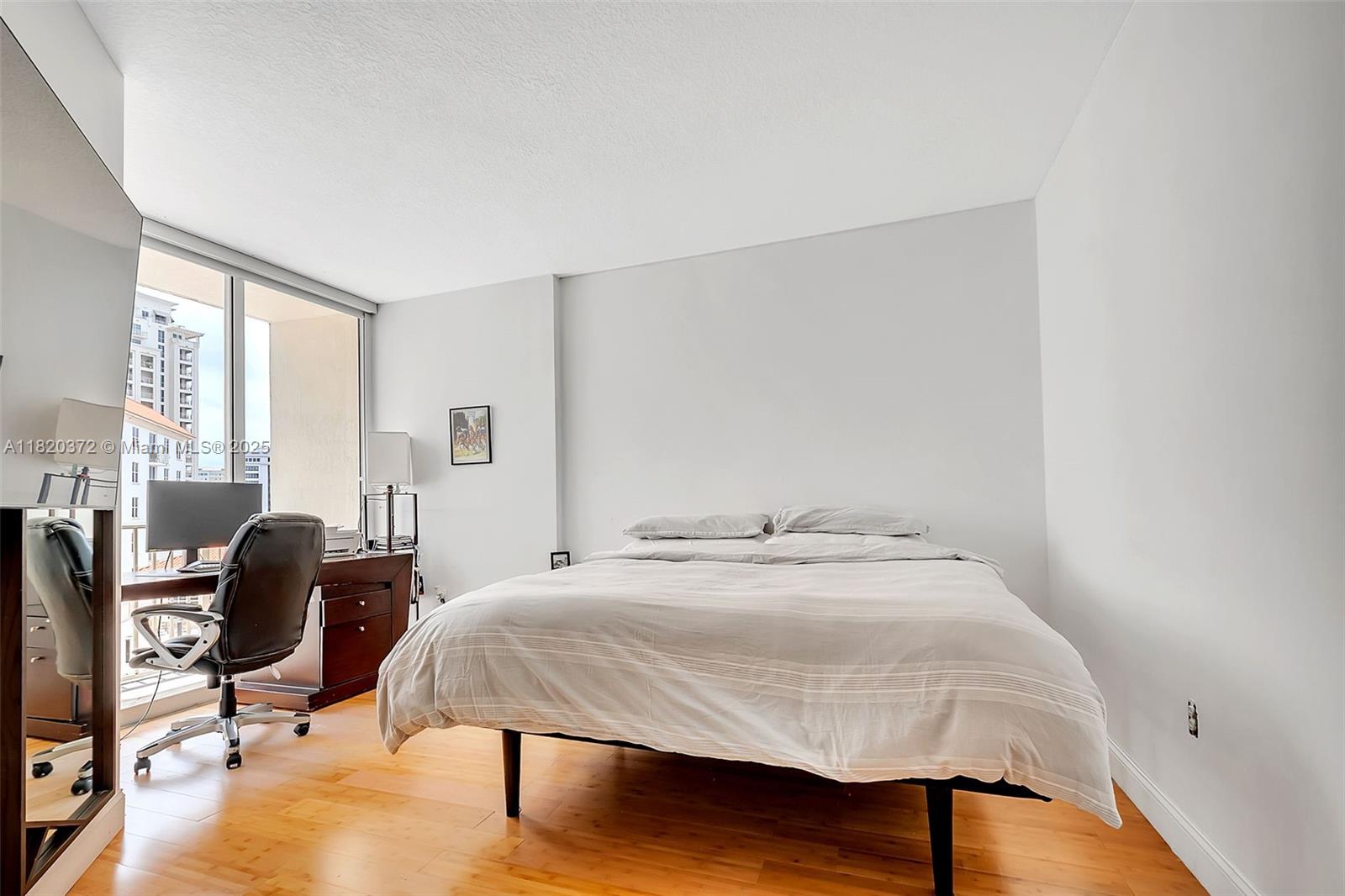 Property photo # 9
