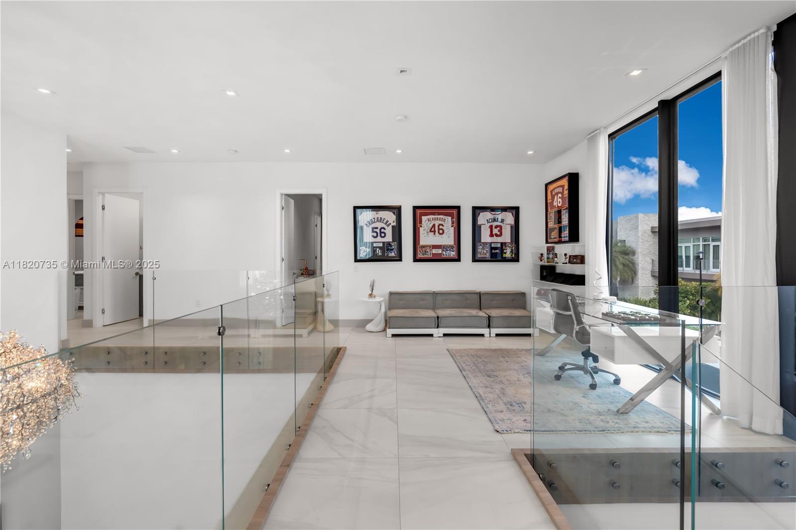 10530 NW 67th Ter, Doral, Florida image 21