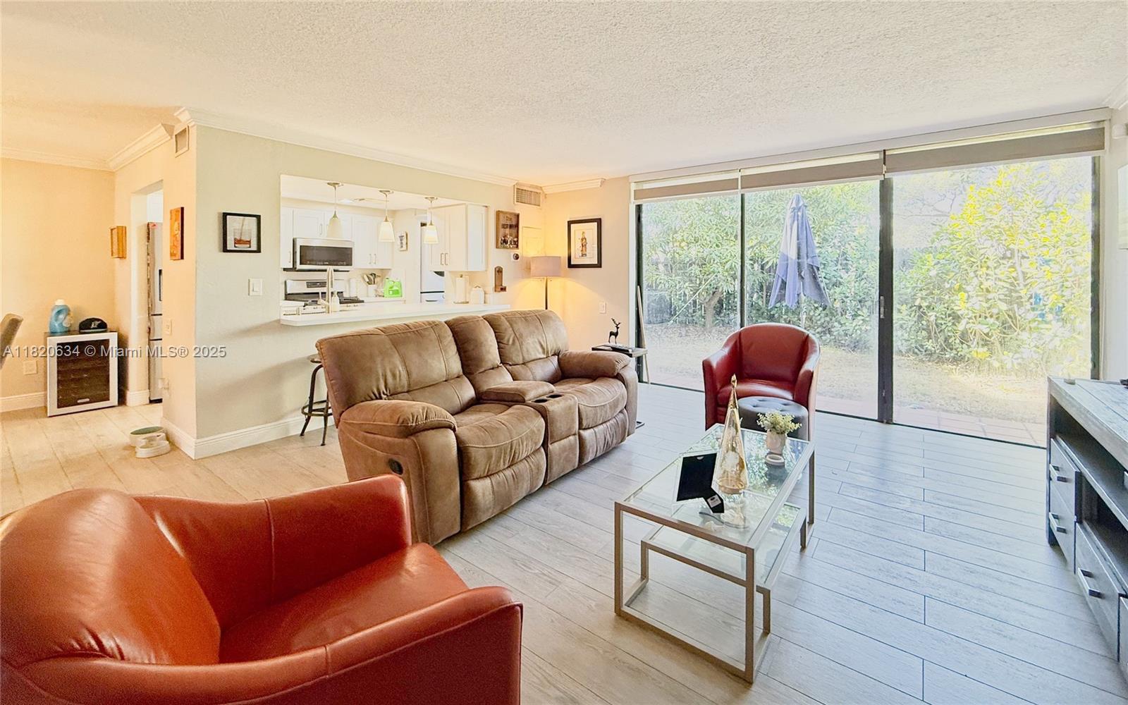 Residential, Miami, Florida image 13