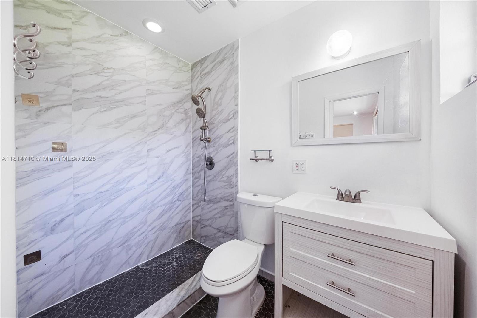 9221 SW 167th Ter, Palmetto Bay, Florida image 37