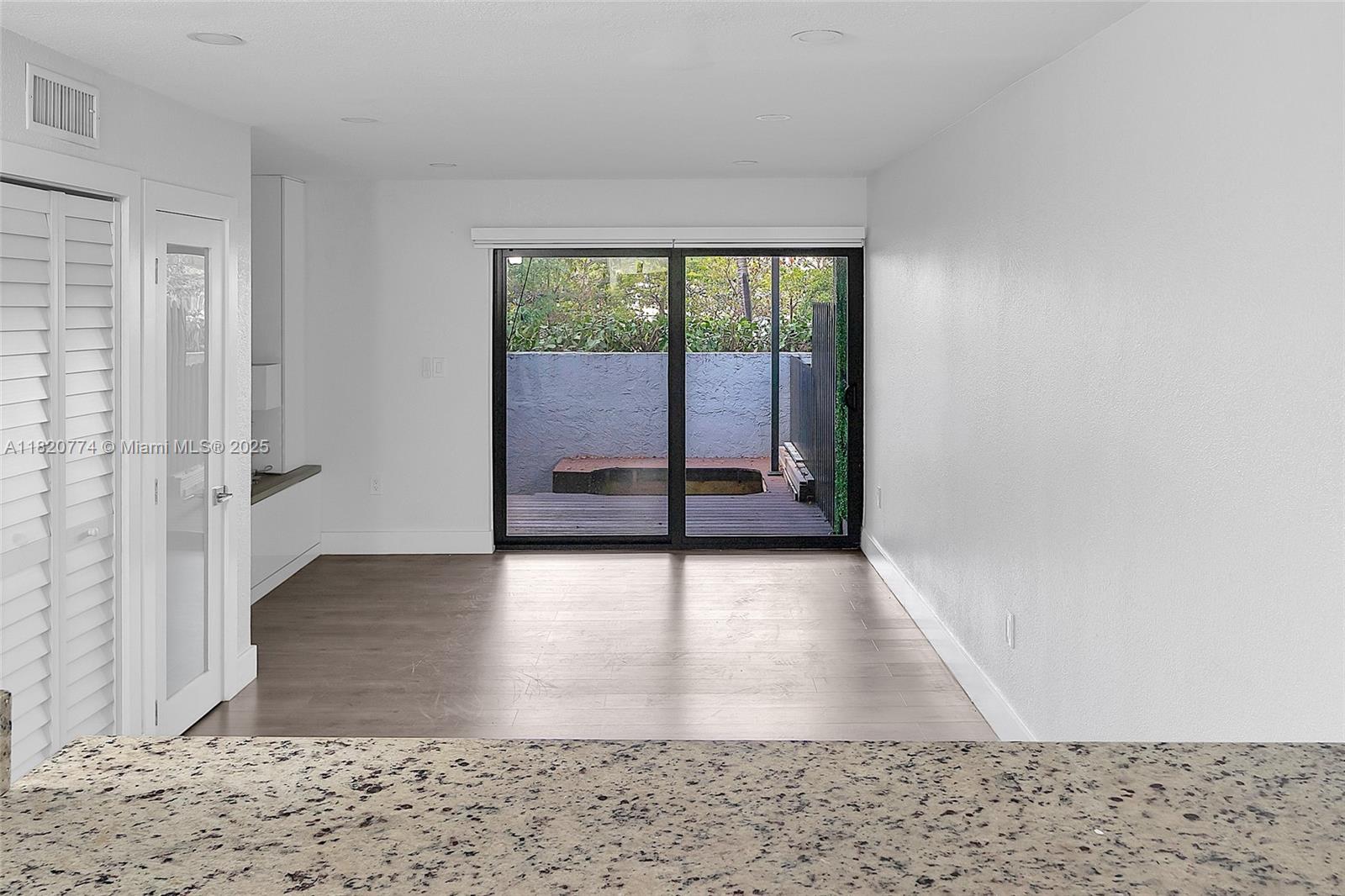 Property photo # 4