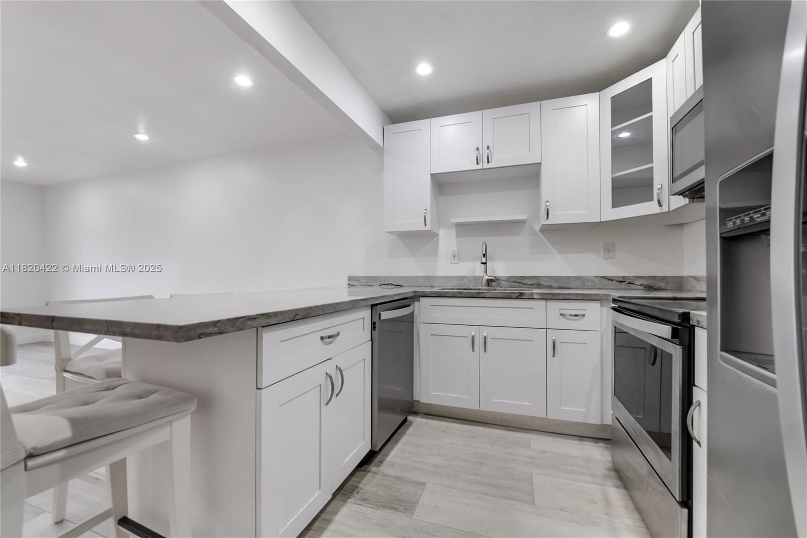 Property photo # 9