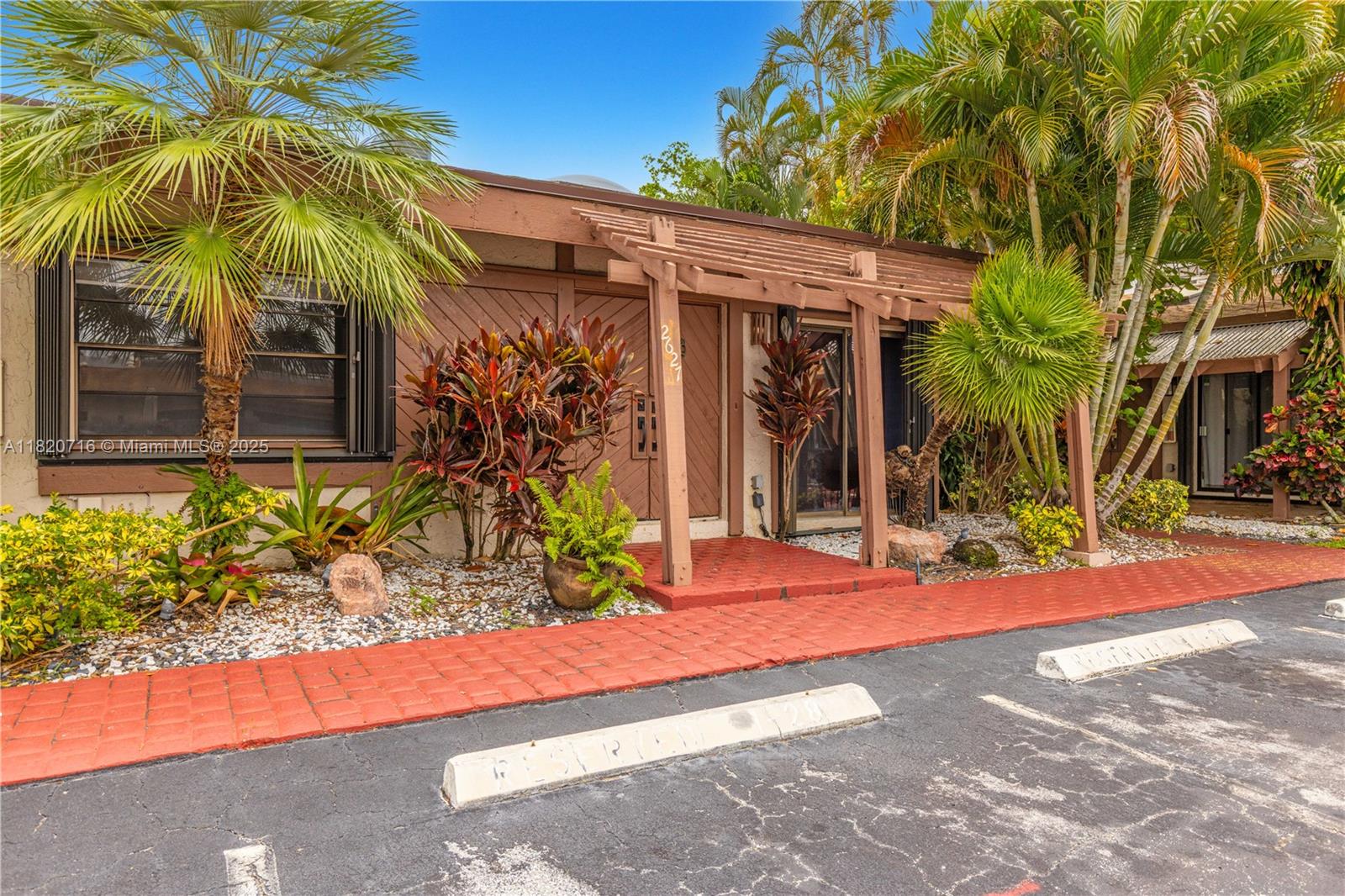 Property photo # 2