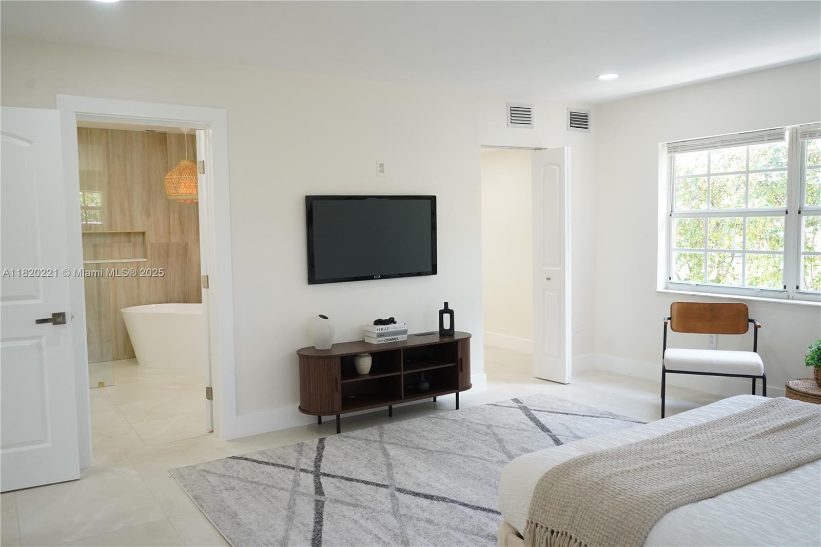 Residential, West Miami, Florida image 25