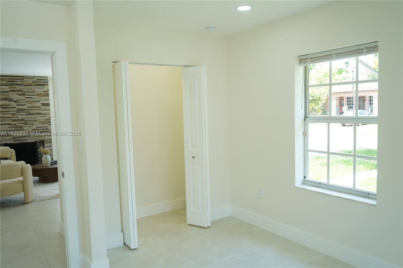 Residential, West Miami, Florida image 32