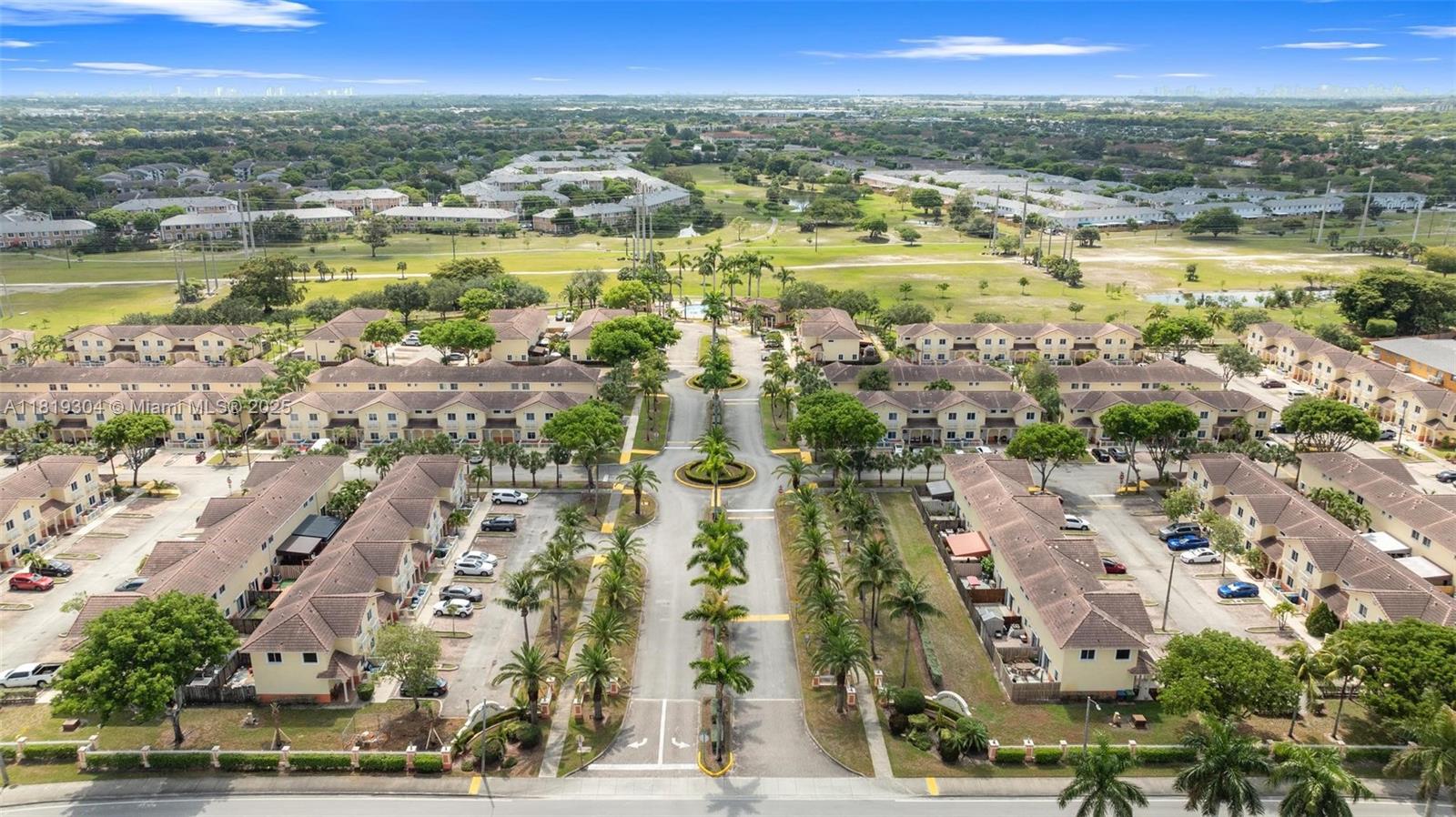 18062 NW 74th Ct, Hialeah, Florida image 39