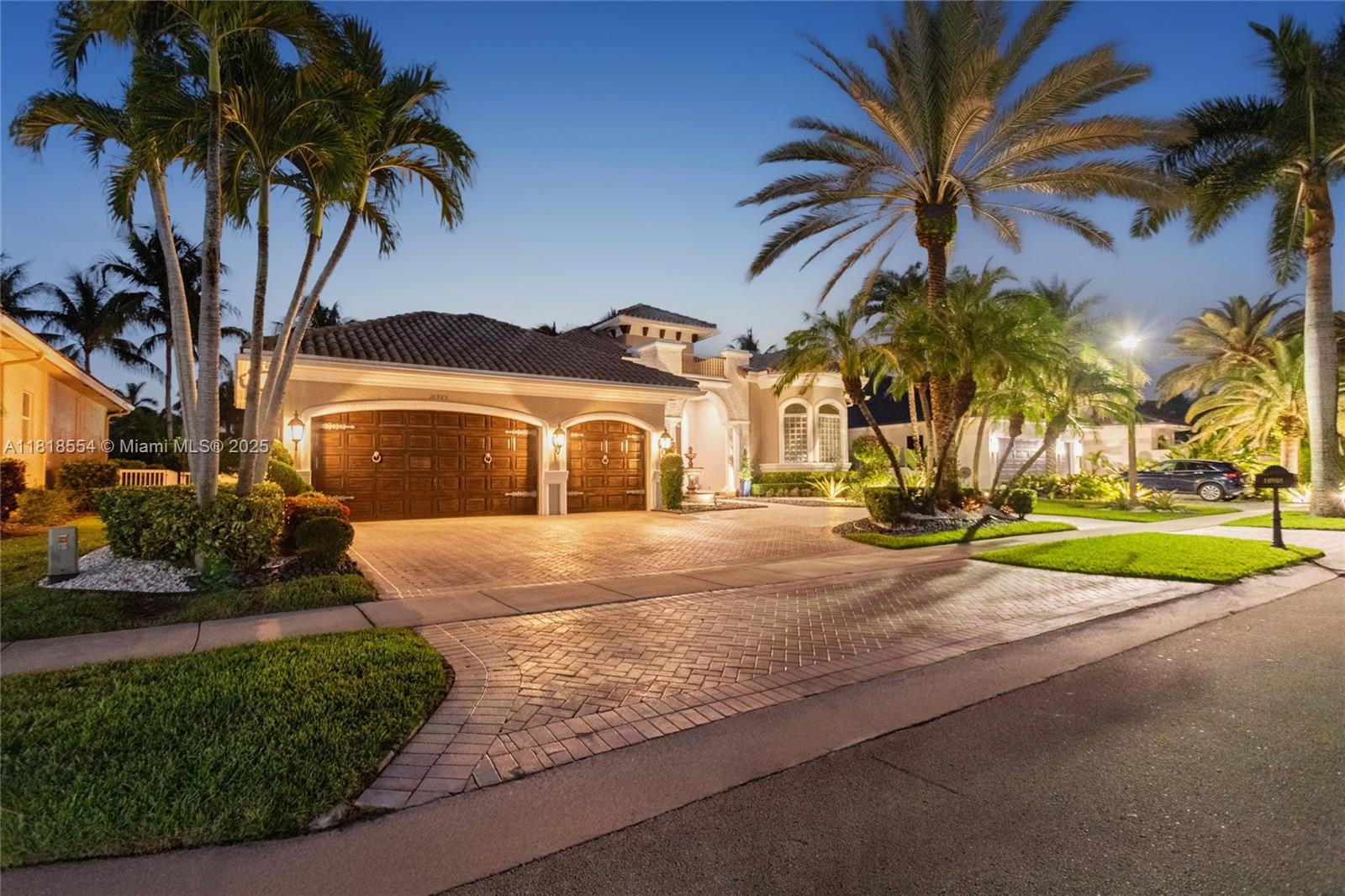 10985 Canary Island Ct, Plantation, Florida image 2
