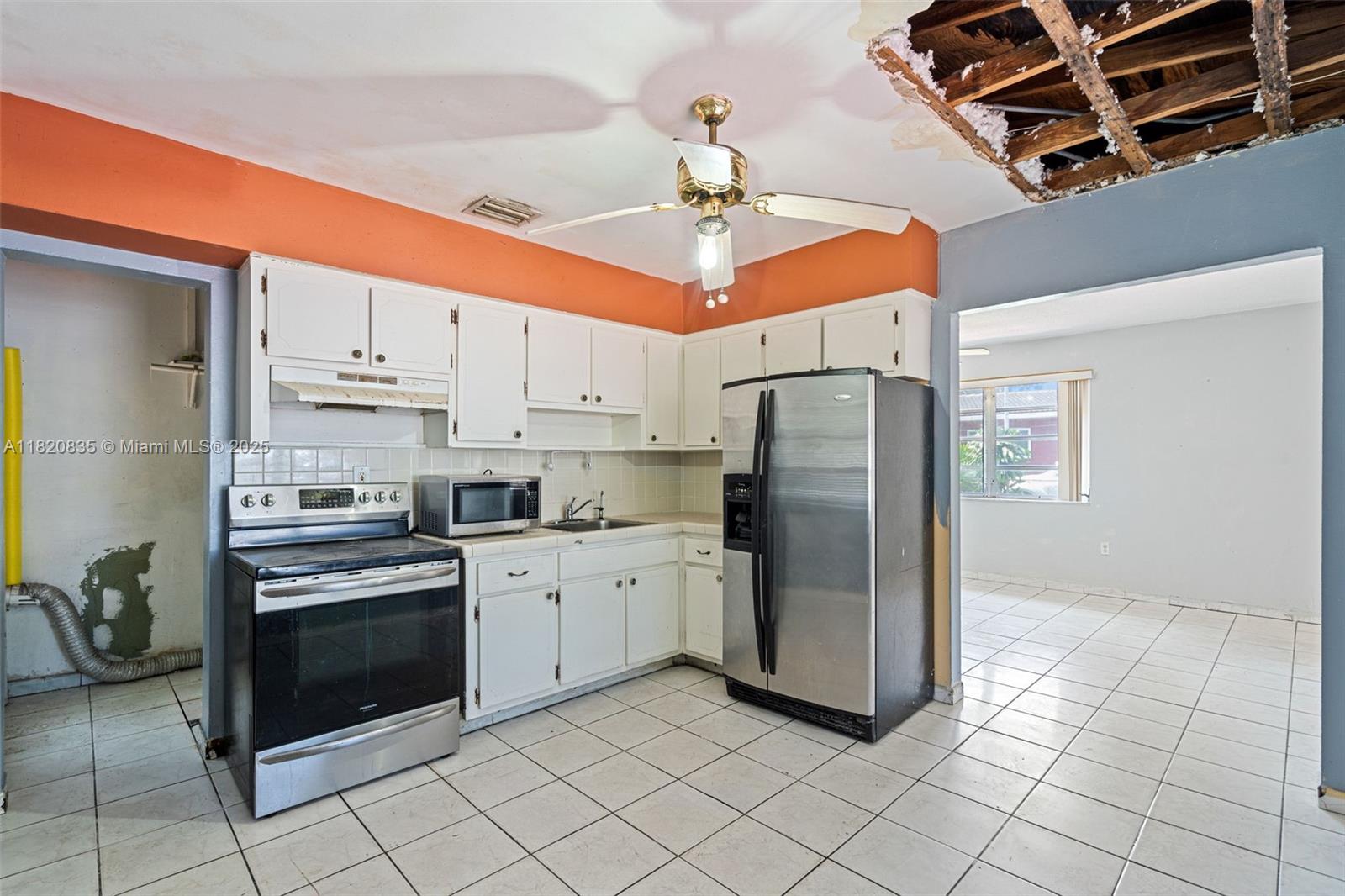 2920 SW 37th Ct, Miami, Florida image 10