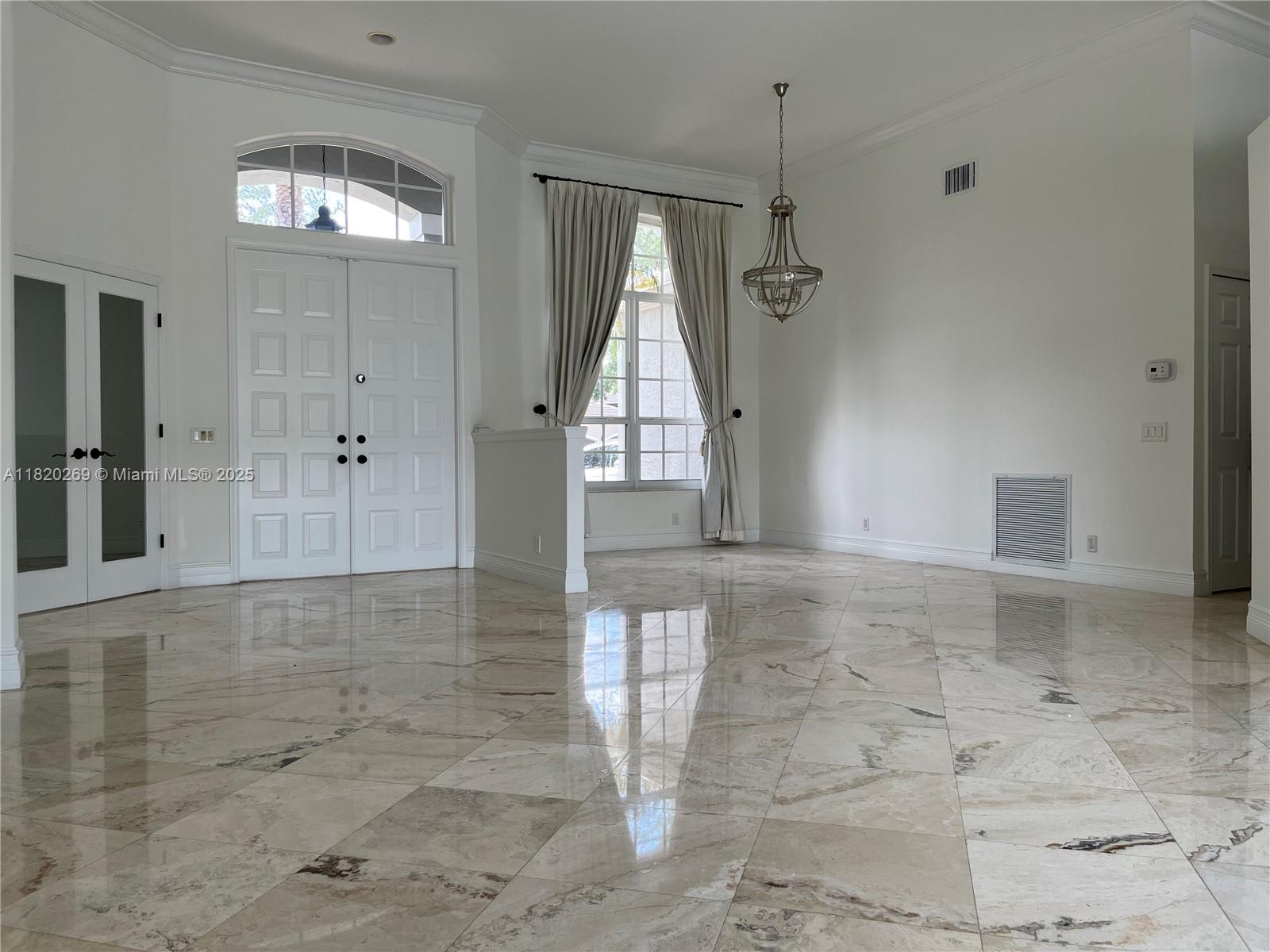 1290 Ginger Cir, Weston, Florida image 3
