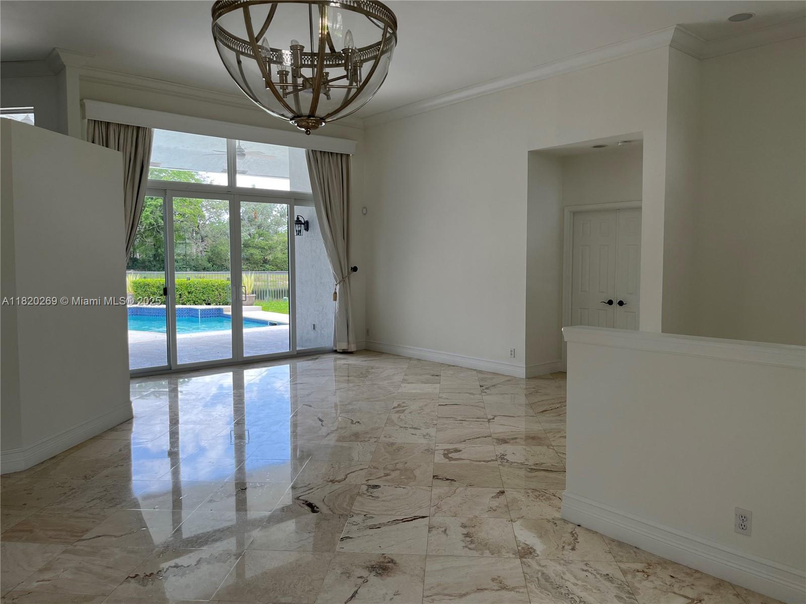 1290 Ginger Cir, Weston, Florida image 4