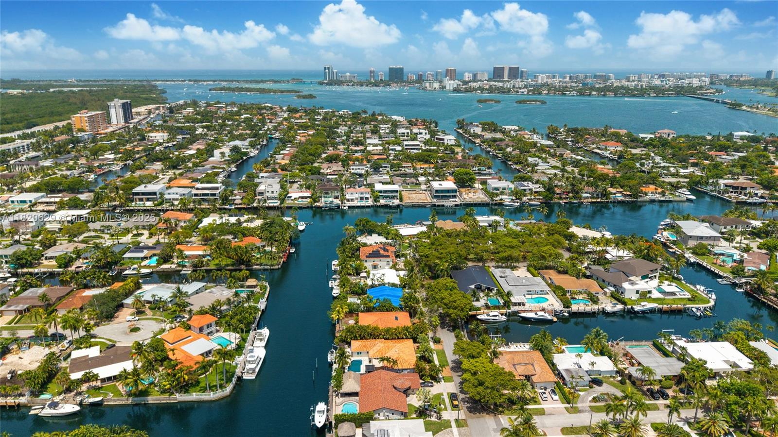 2085 Ixora Rd, North Miami, Florida image 24