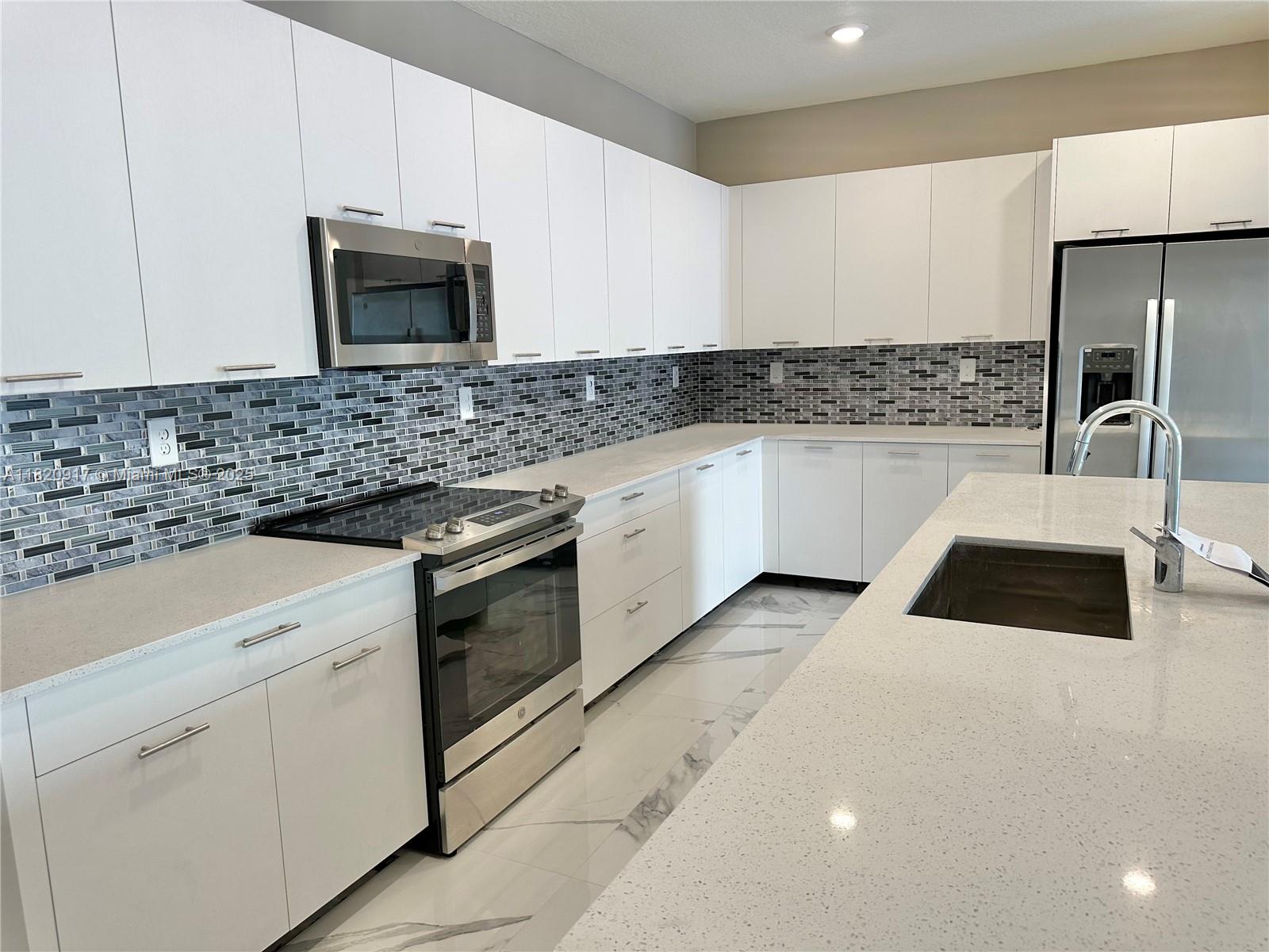 Property photo # 2