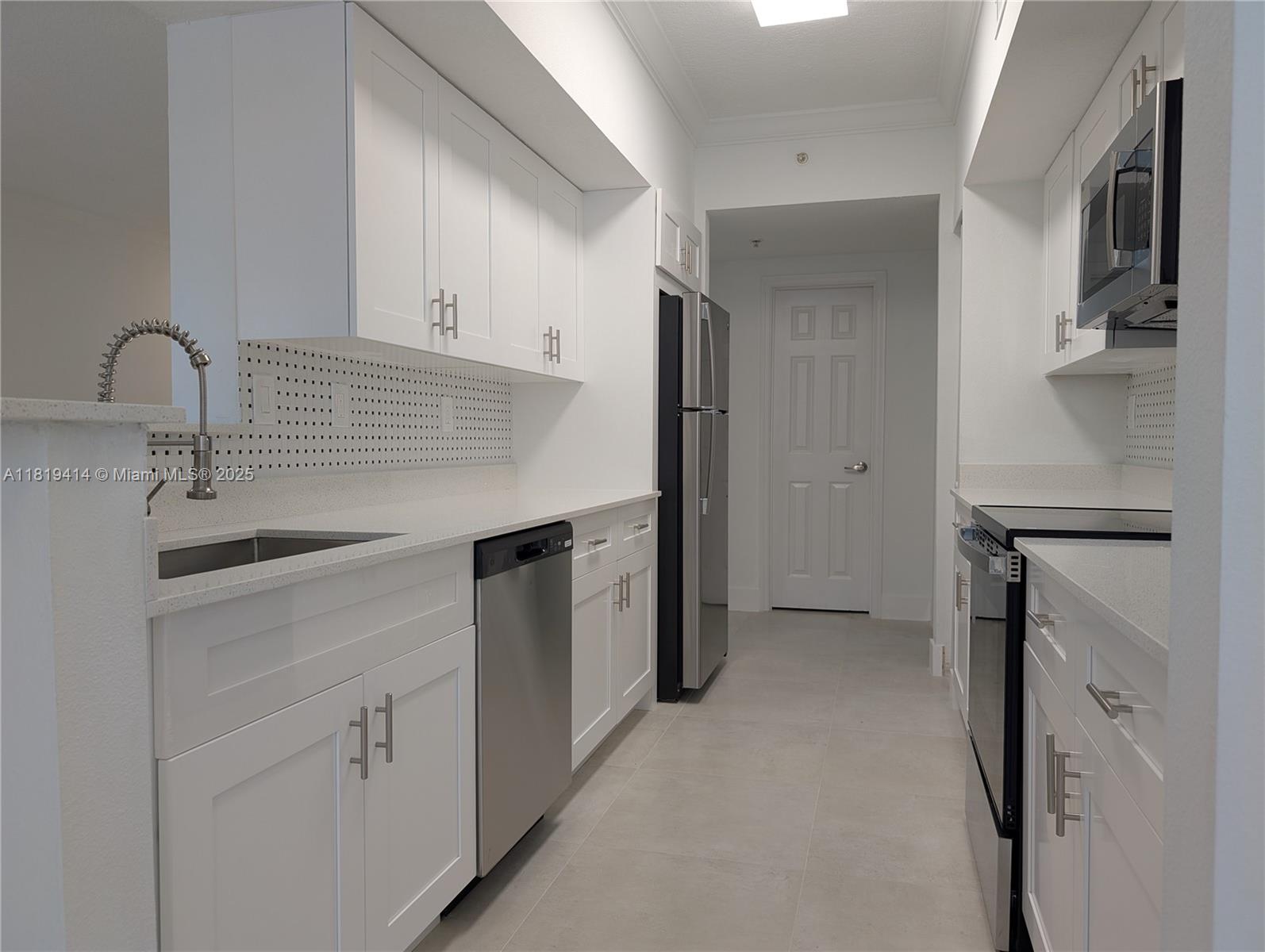 Property photo # 0