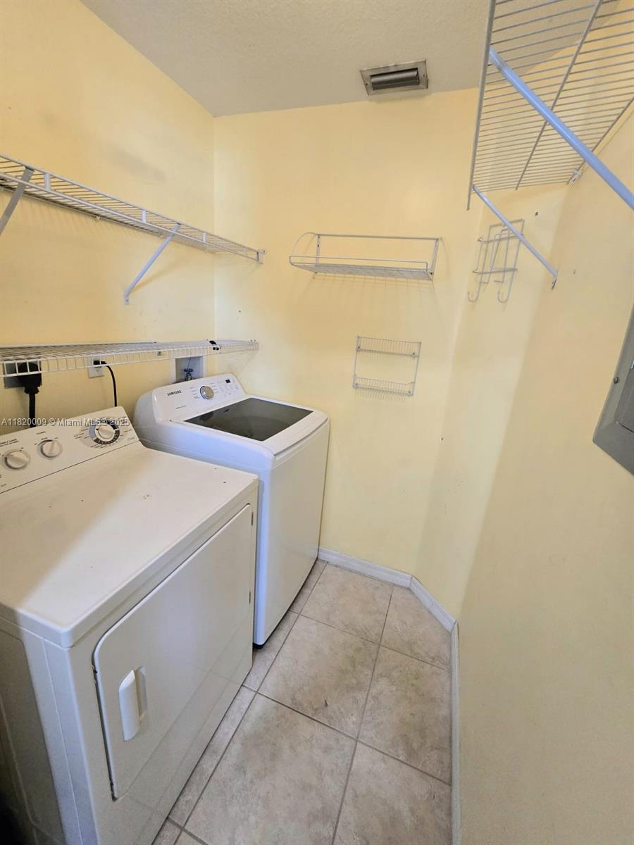 4610 SW 163rd Path, Miami, Florida image 28