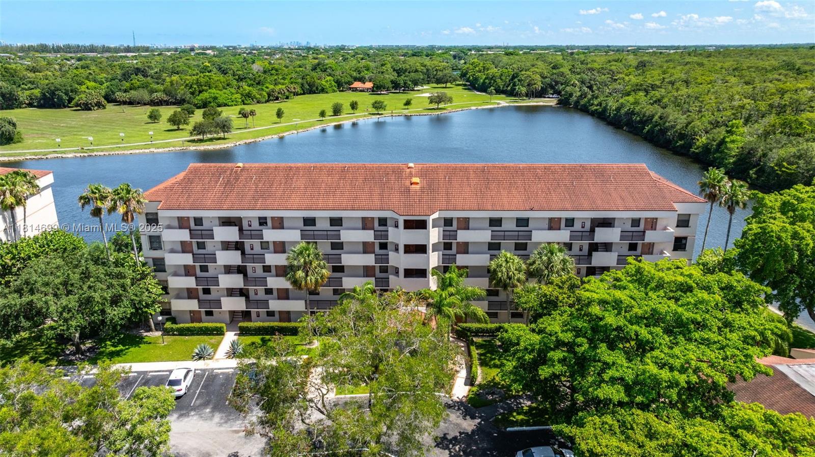 2768 S Carambola Cir S #304, Coconut Creek, Florida image 1