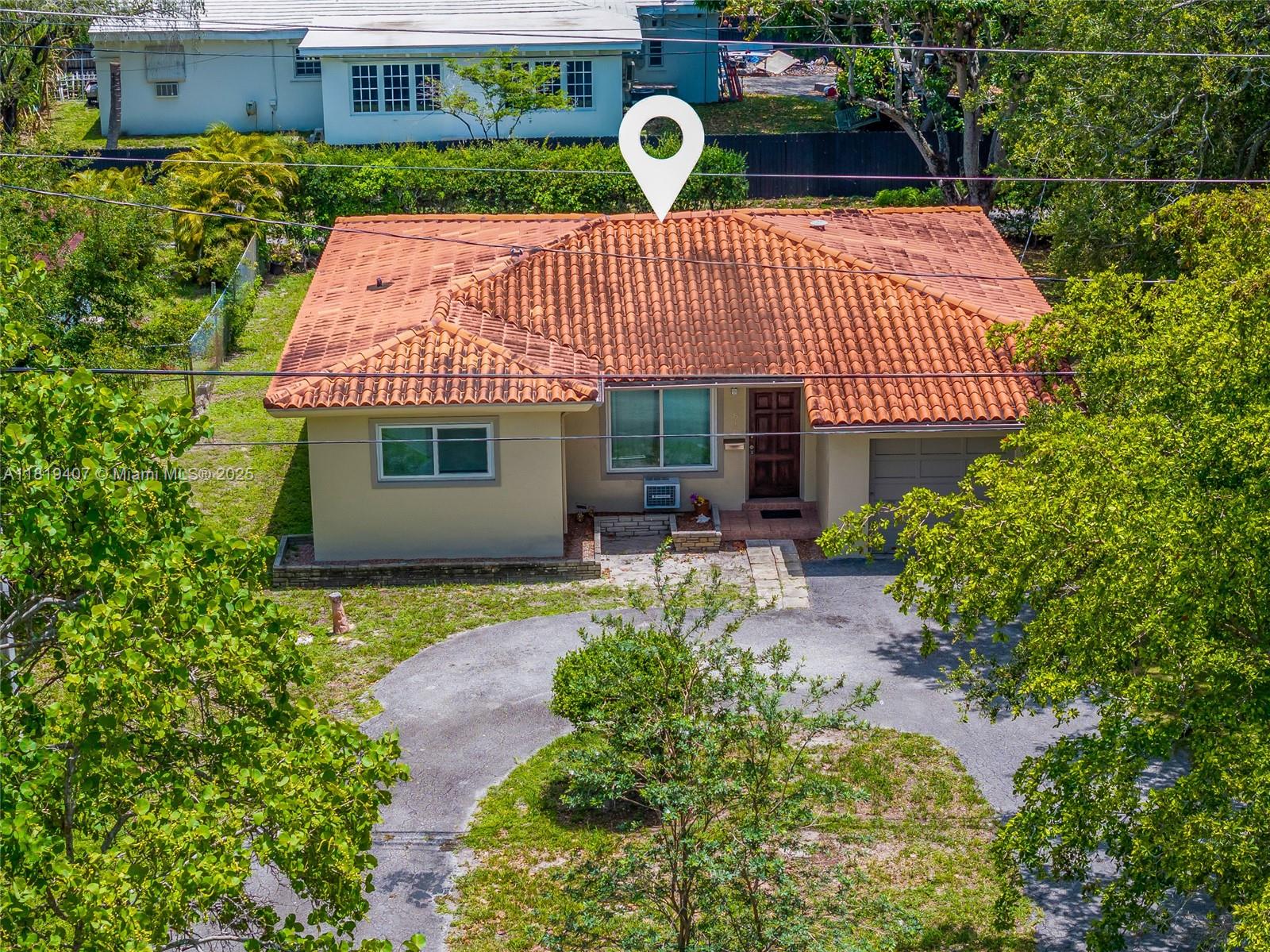 810 NE 119th St, Biscayne Park, Florida image 44