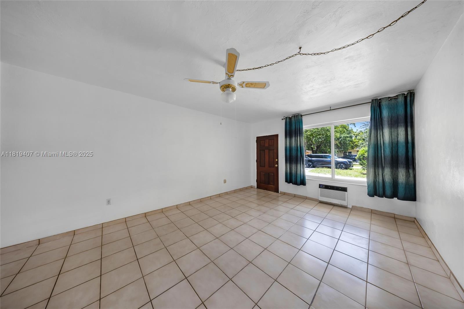 810 NE 119th St, Biscayne Park, Florida image 6