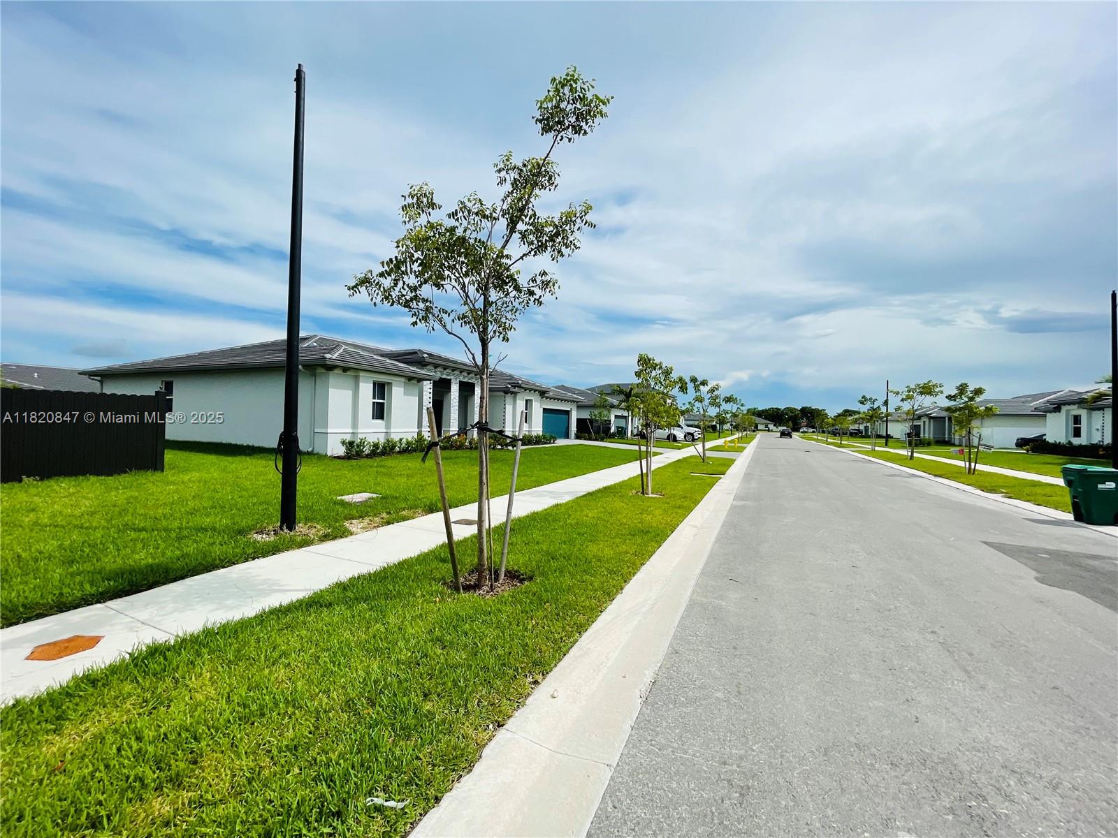 16932 SW 291st St, Homestead, Florida image 32