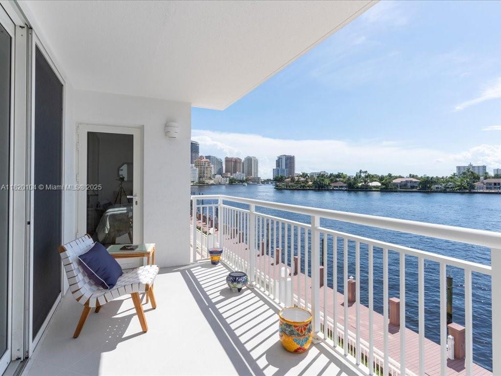 511 Bayshore Dr Unit 309, Fort Lauderdale, Florida 33304