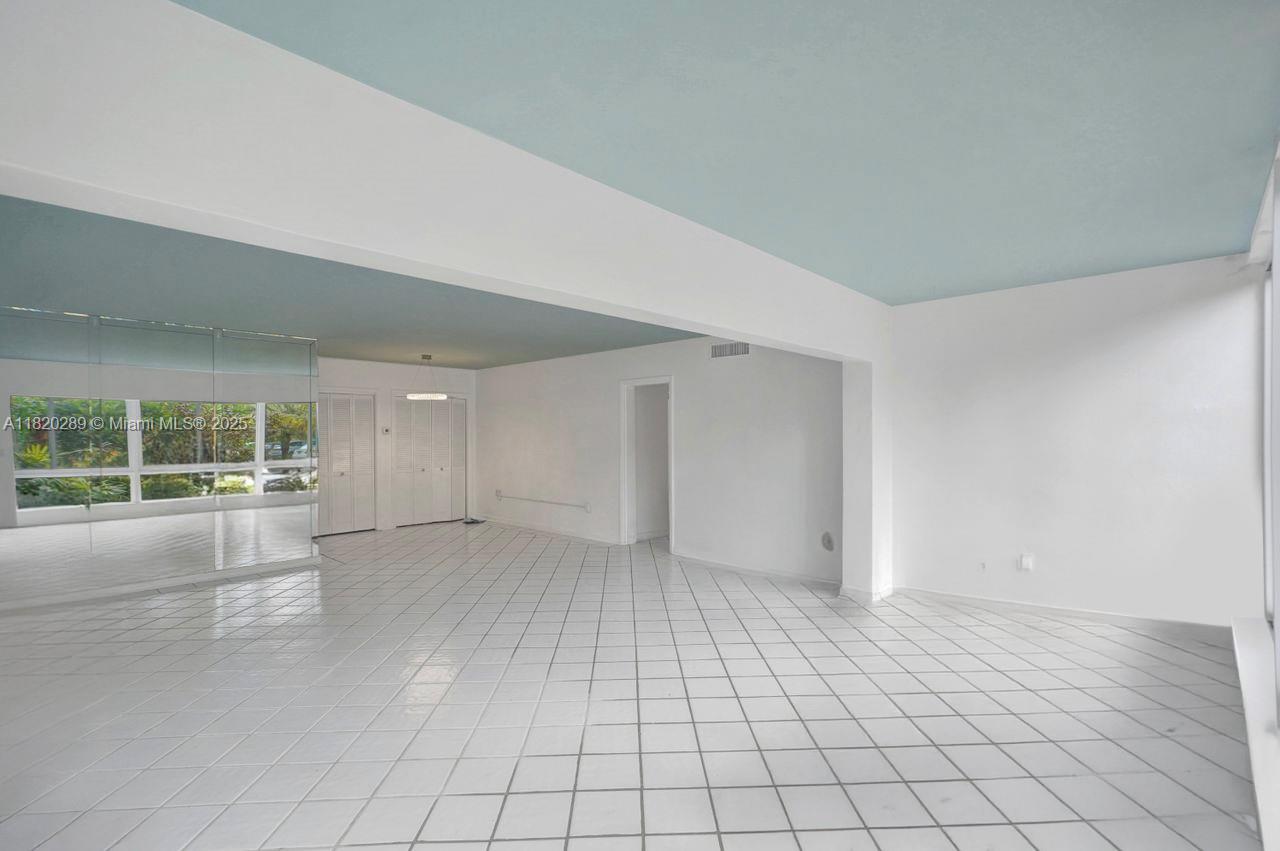 260 Sunrise Dr #E, Key Biscayne, Florida image 6