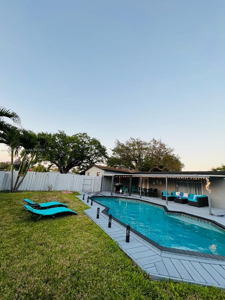 3338 Taft St, Hollywood, Florida image 23