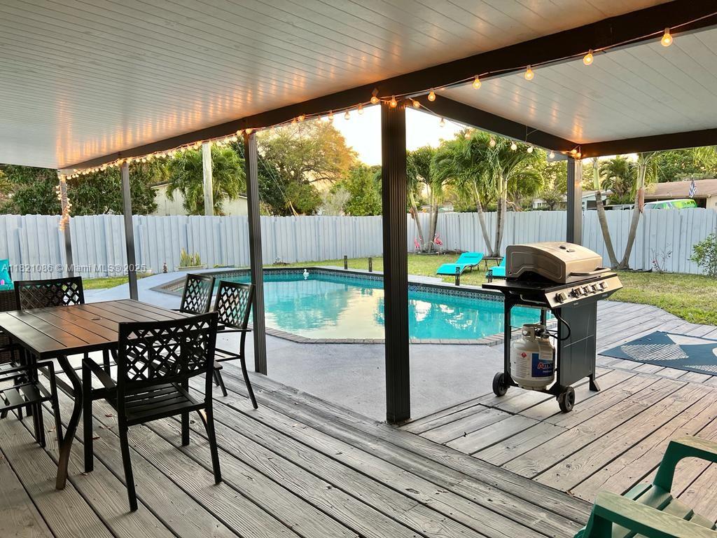 3338 Taft St, Hollywood, Florida image 24