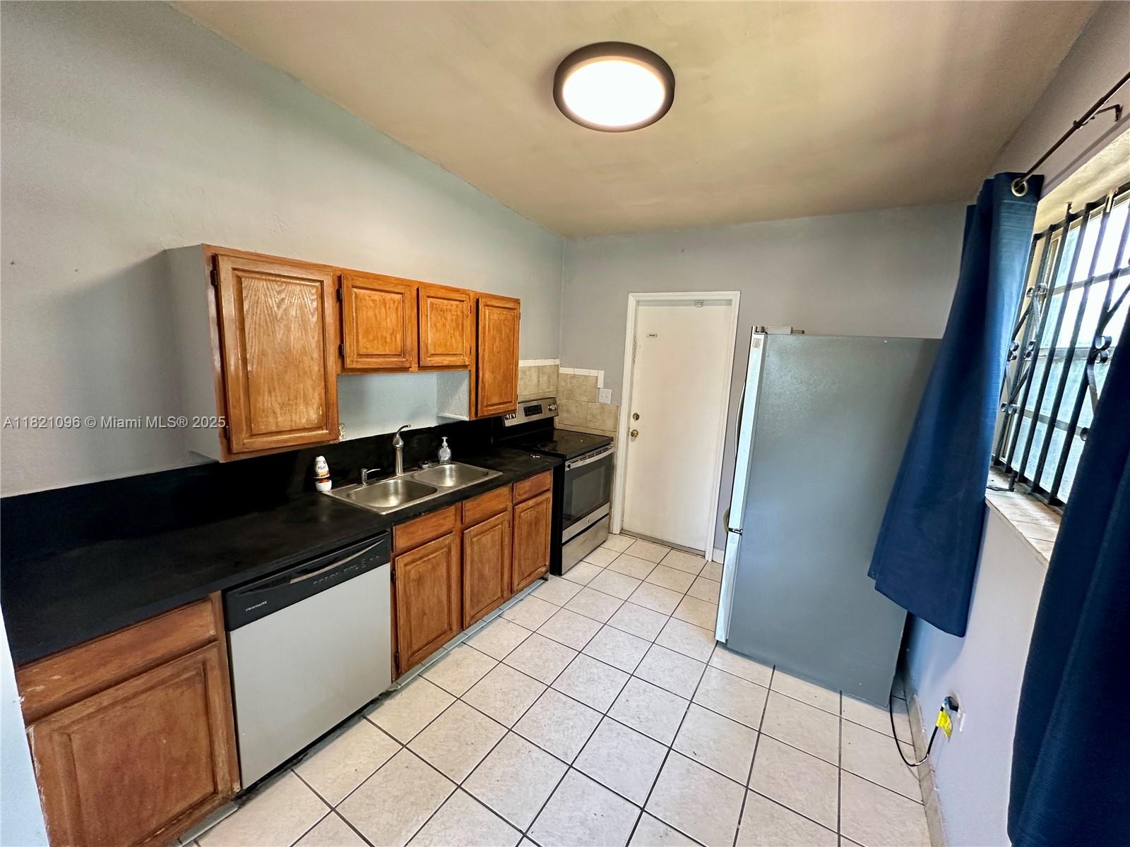 440 NW 134th St, North Miami, Florida image 7
