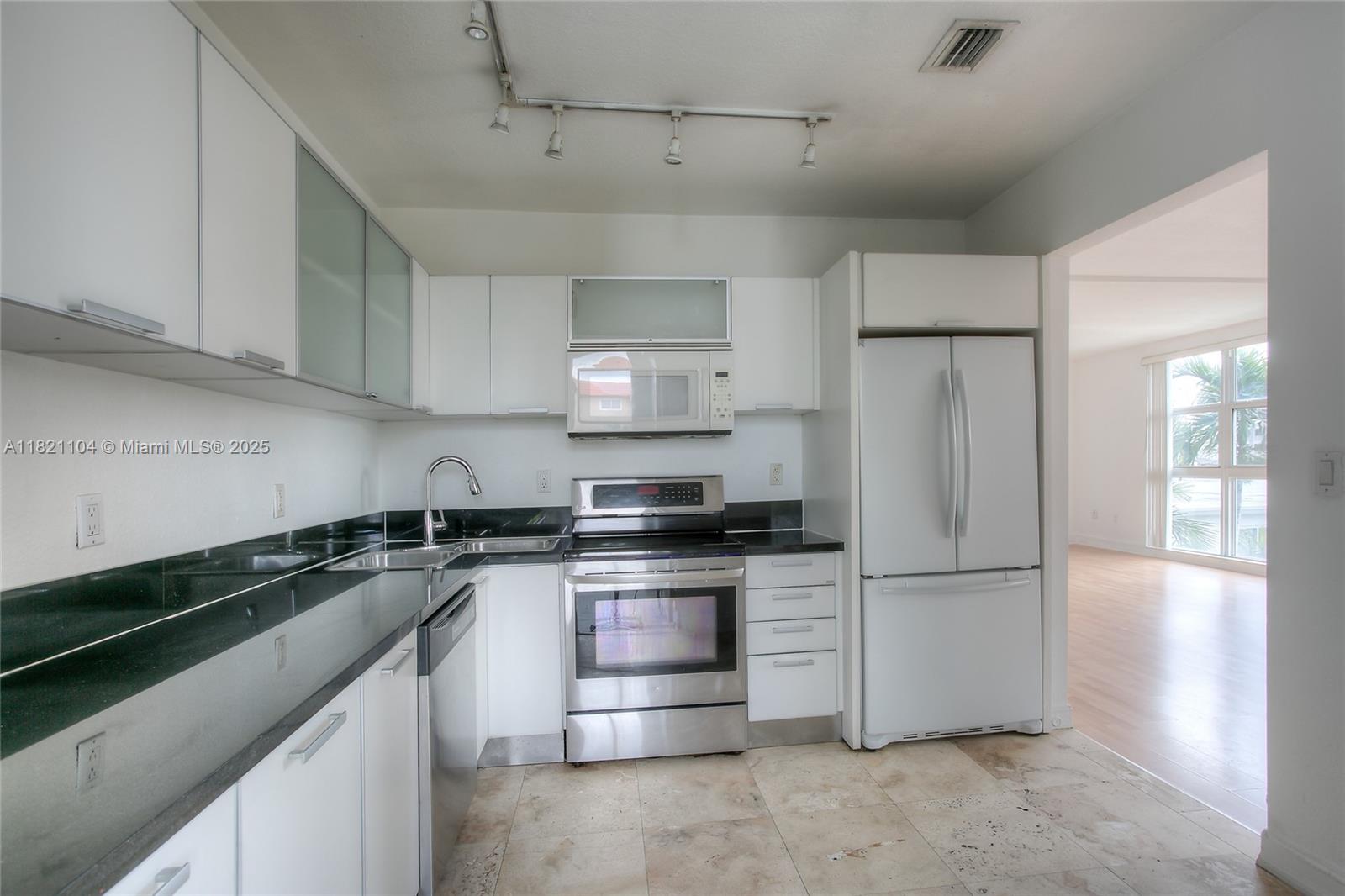 Property photo # 3