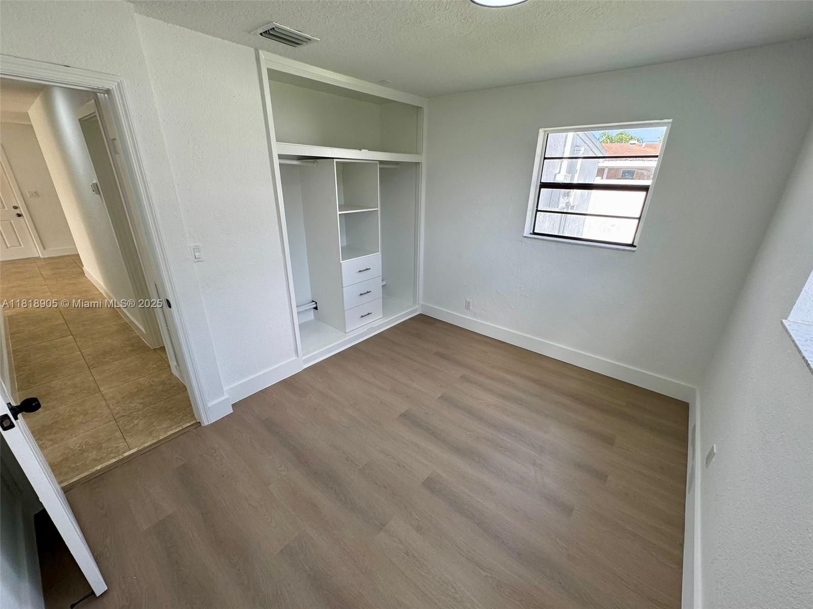 6213 NW 9th St, Margate, Florida image 11
