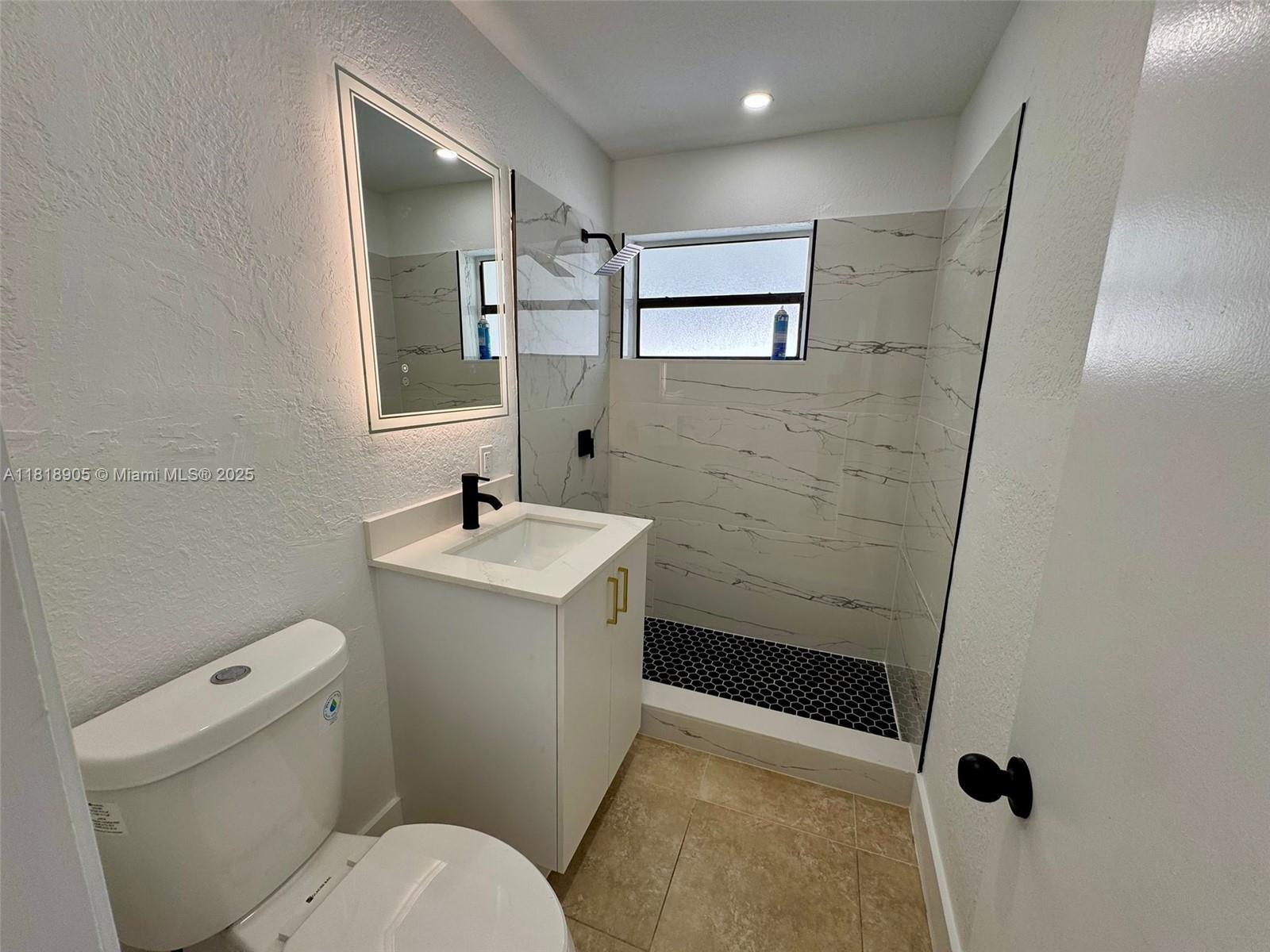 6213 NW 9th St, Margate, Florida image 9