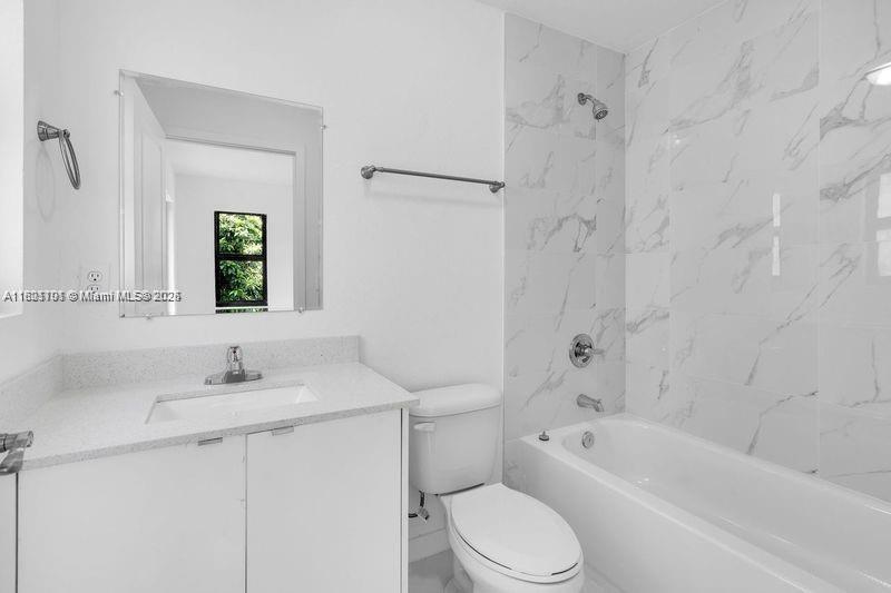 1821 NW 69th St, Miami, Florida image 7